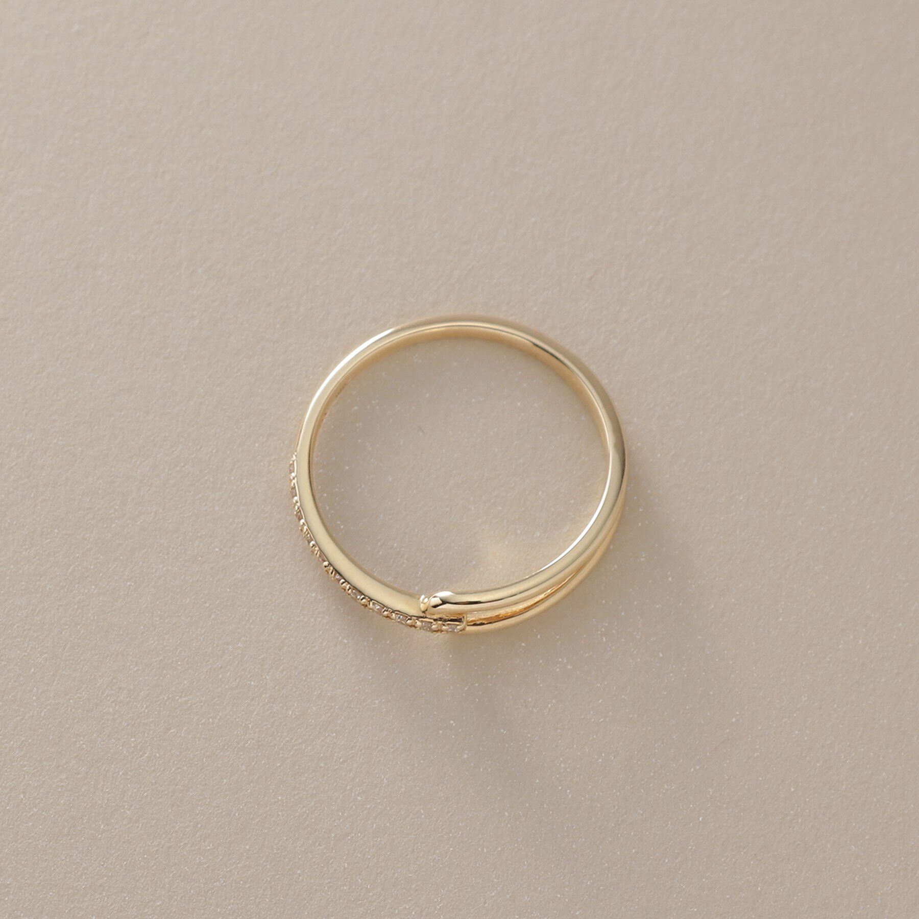 COCOSHNIK「K10ダイヤモンド ハーフノット リング」|リング|