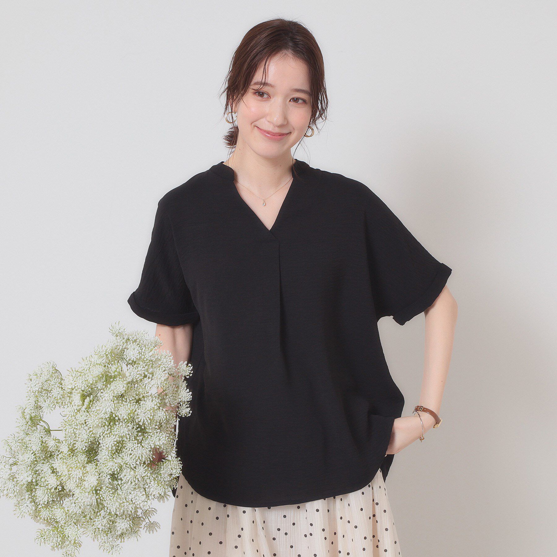 ITS&rsquo;DEMO「【接触冷感／吸水速乾／洗濯機OK】イージーケアスキッパーブラウス＜ラク服シリーズ＞」|シャツ・ブラウス|ブラック(019)