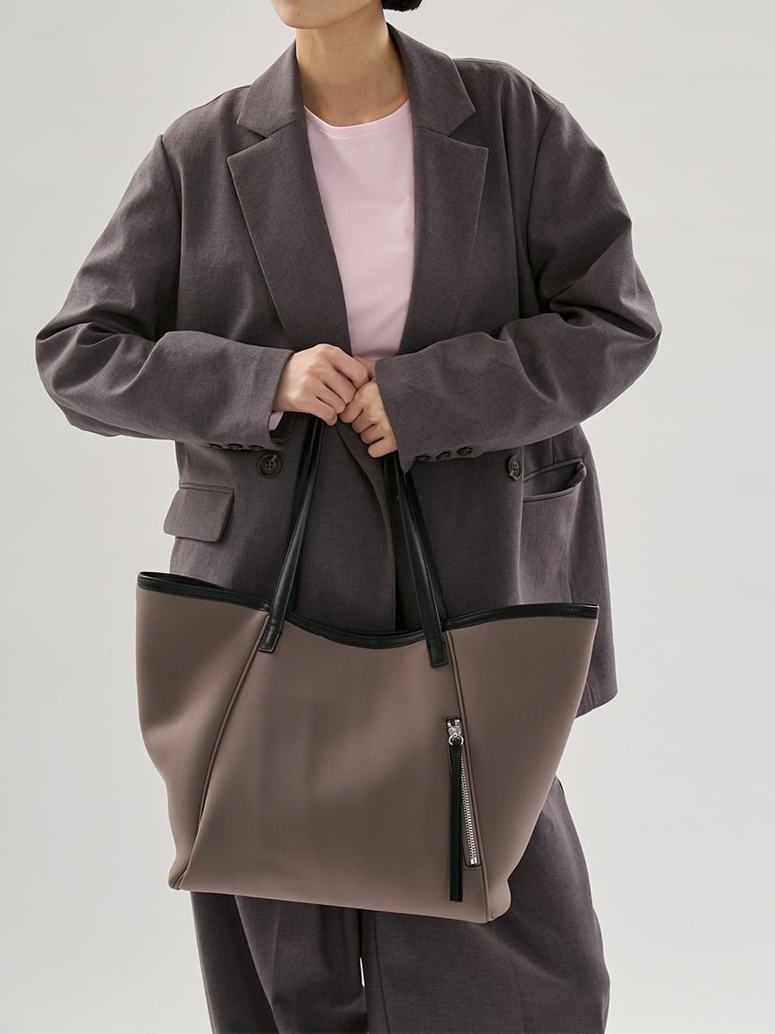 emmi atelier「ネオプレーンビッグトートバッグ」|トートバッグ|