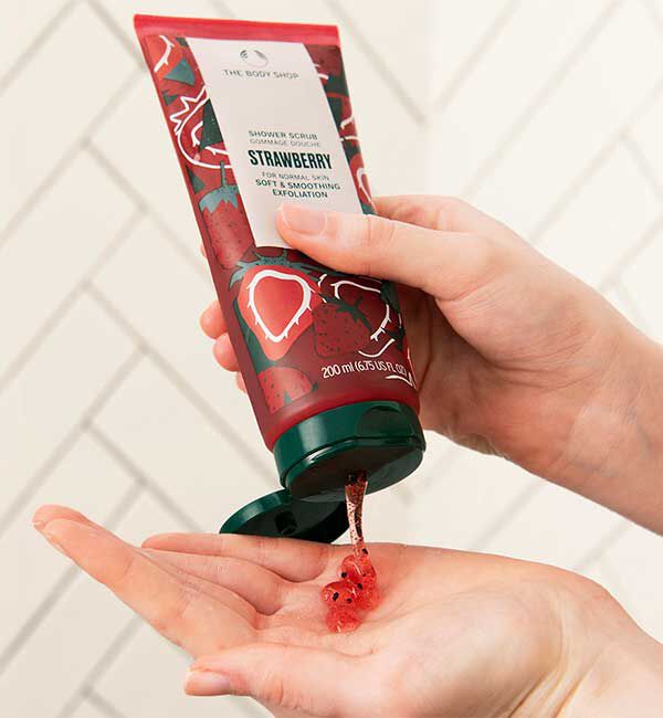 THE BODY SHOP「シャワースクラブ ST 200mL（香り：ストロベリー）」|マッサージ・ボディスクラブ|