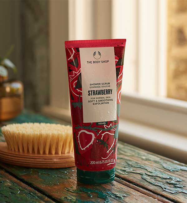 THE BODY SHOP「シャワースクラブ ST 200mL（香り：ストロベリー）」|マッサージ・ボディスクラブ|