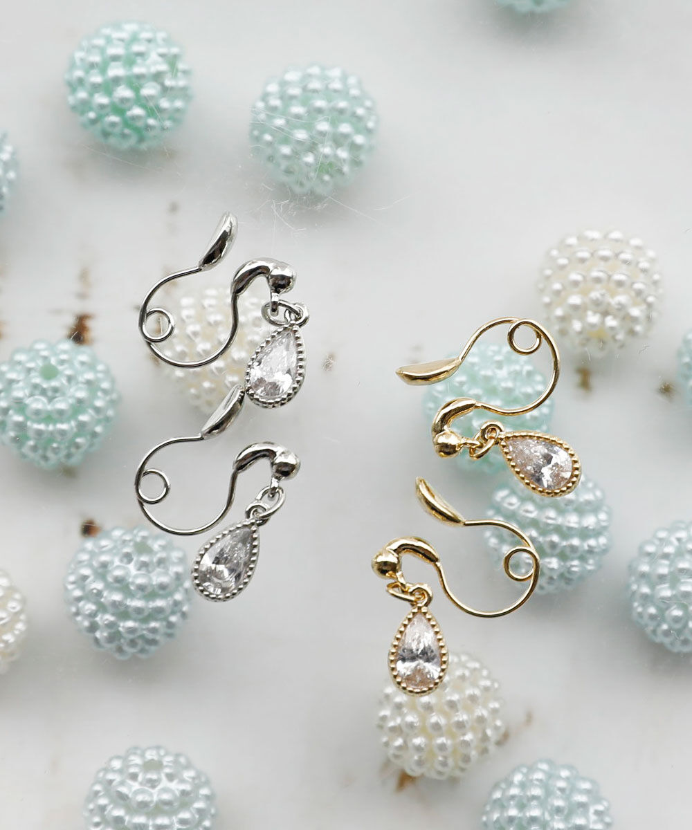 colleca la「ループフィット・しずくストーンのイヤリング」|イヤリング|