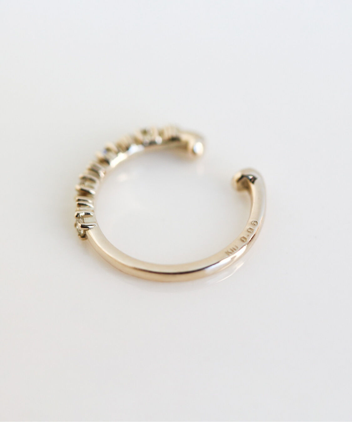  「ダイヤモンド ハーフエタニティ シリウス イヤーカフ | K10YG 【片耳用】」|イヤーカフ|