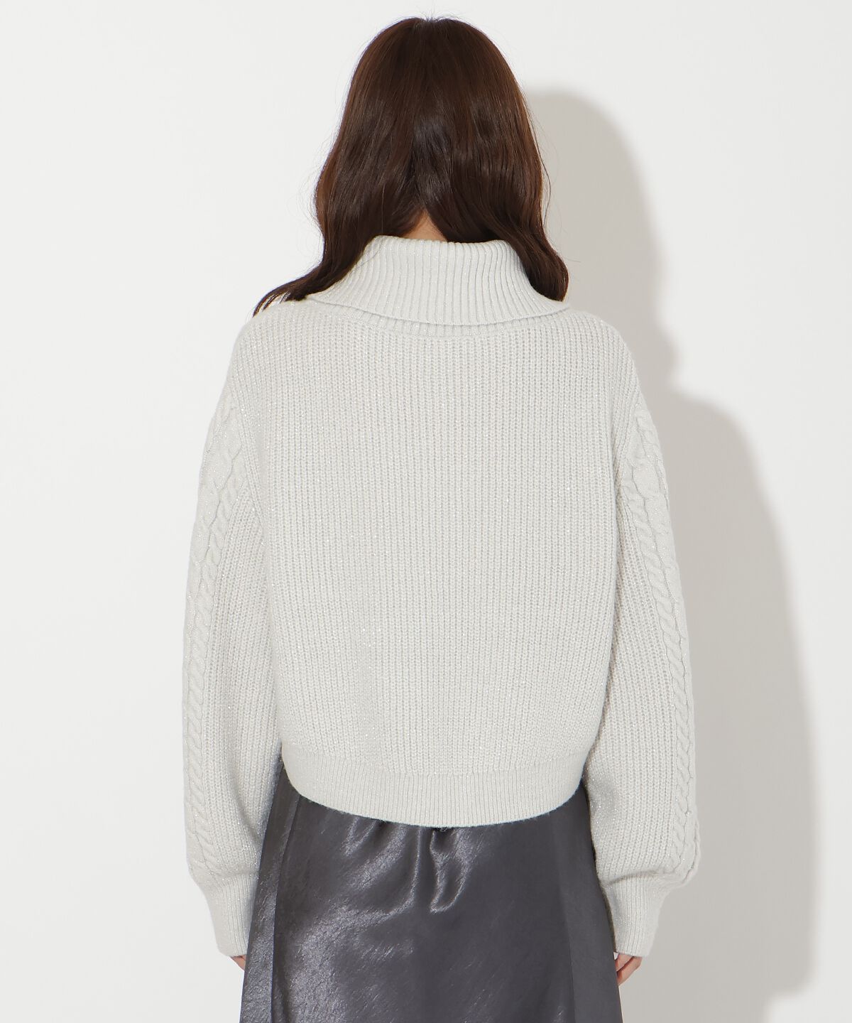 アンドクチュール「ラメケーブルタートルニットプルオーバー」|ニット・セーター|