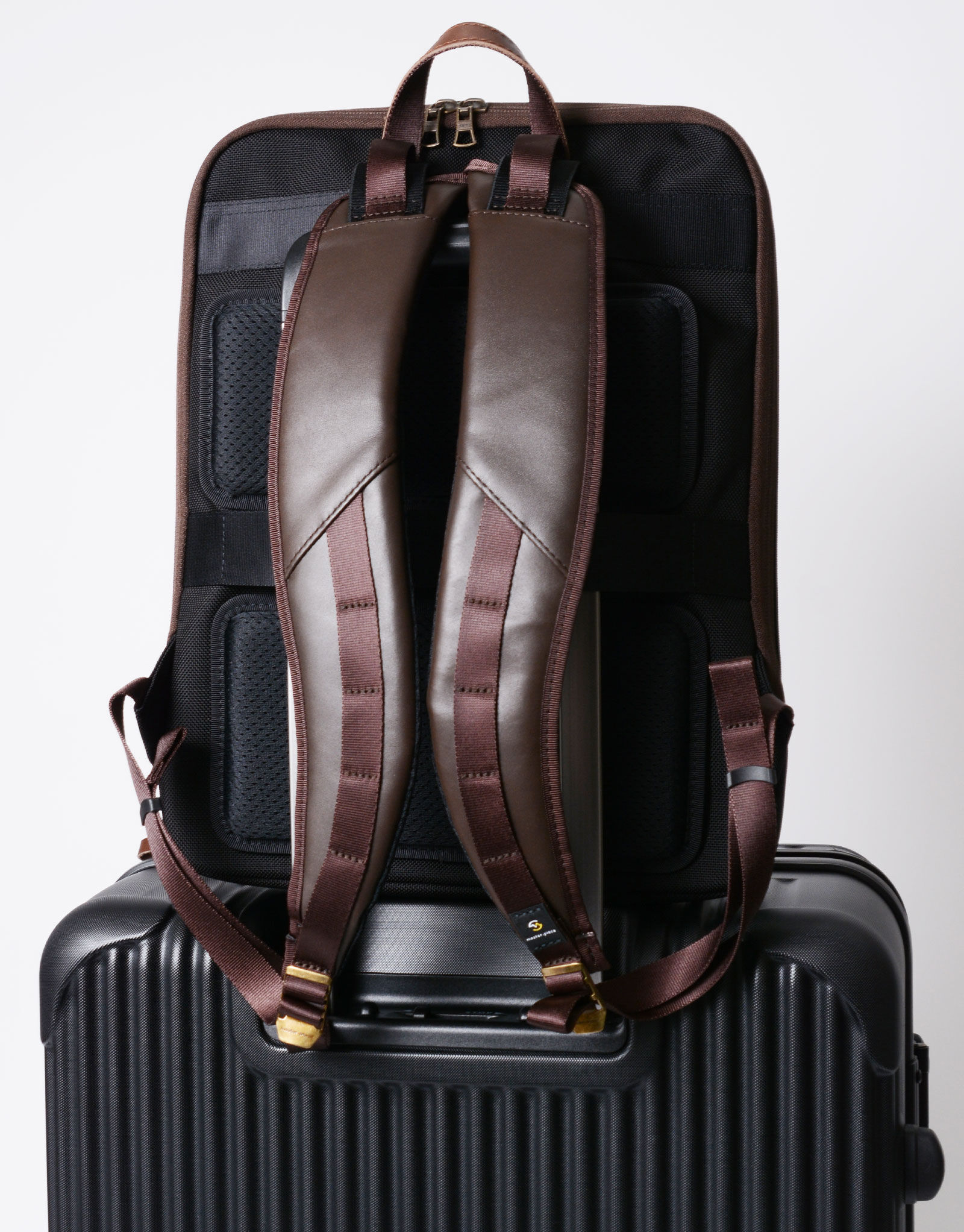 master-piece「Bump leather ver. バックパックM」|リュック|