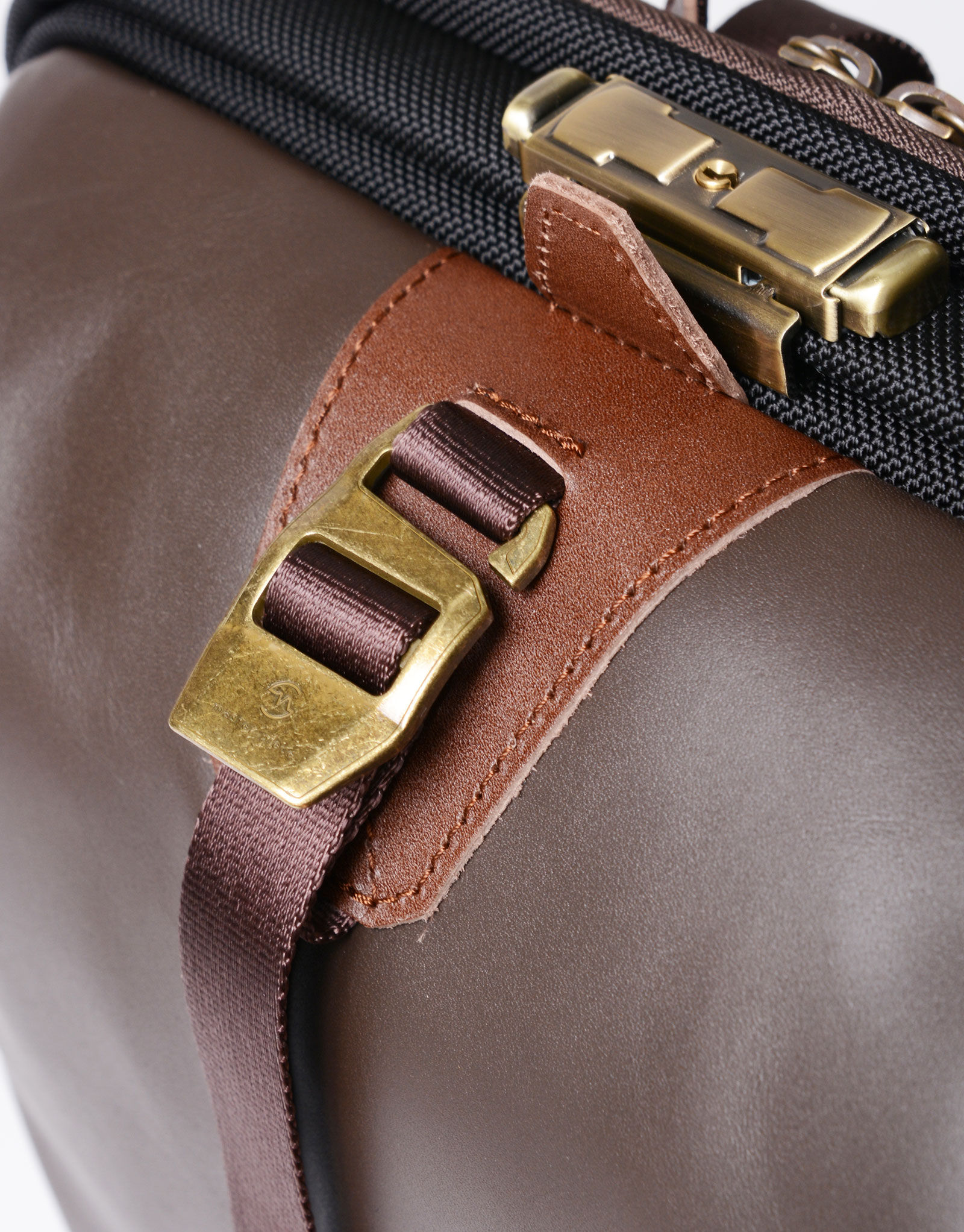 master-piece「Bump leather ver. バックパックM」|リュック|