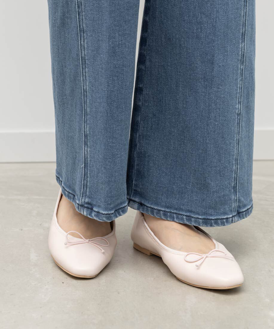  「軽量 スクエアトゥフラットパンプス」|パンプス|