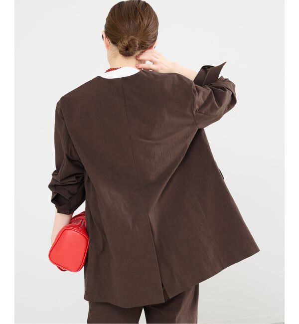 IENA「《一部カラー店舗限定》コットンサブレUネックジャケット」|ノーカラージャケット|