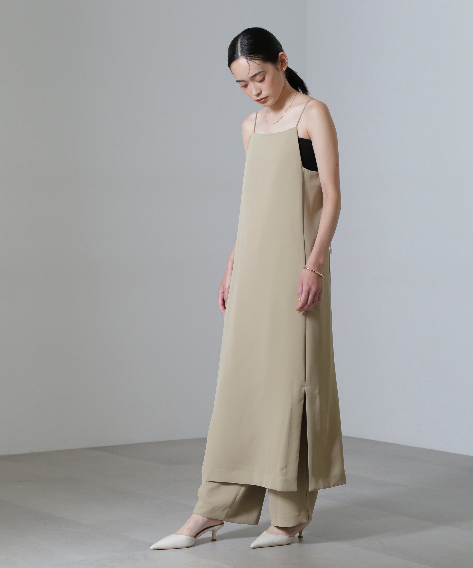 nano･universe「ドロストギャザーパンツ(セットアップ可)」|チノ|