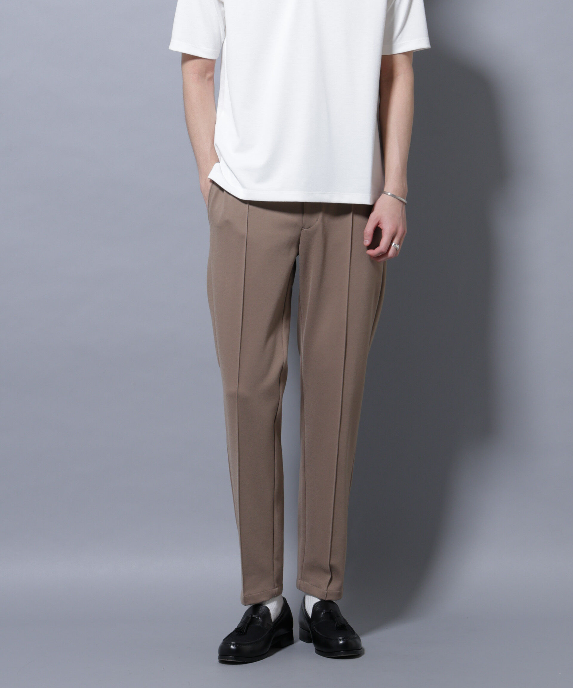 nano･universe「「モダンコンフォートシリーズ」スリムイージースラックス」|チノ|ベージュ