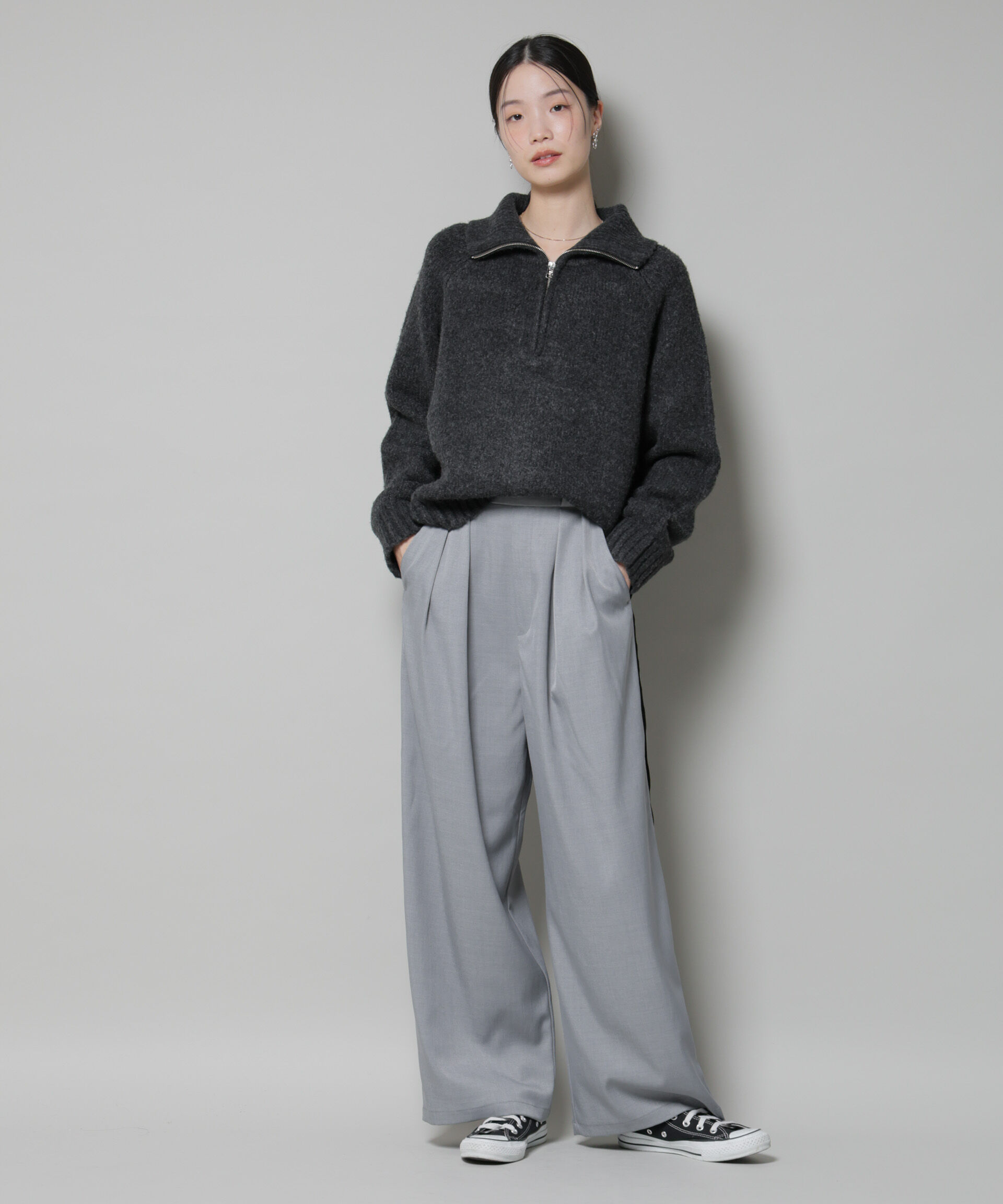 nano･universe「ベルベッドサイドラインパンツ」|チノ|