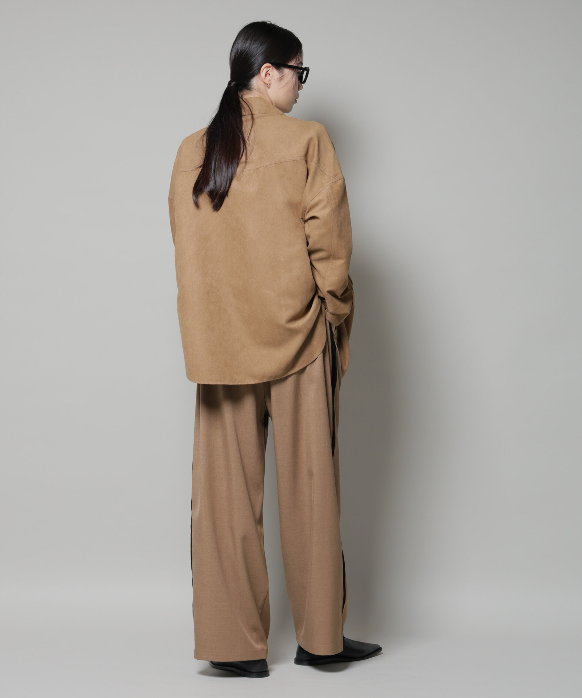 nano･universe「ベルベッドサイドラインパンツ」|チノ|