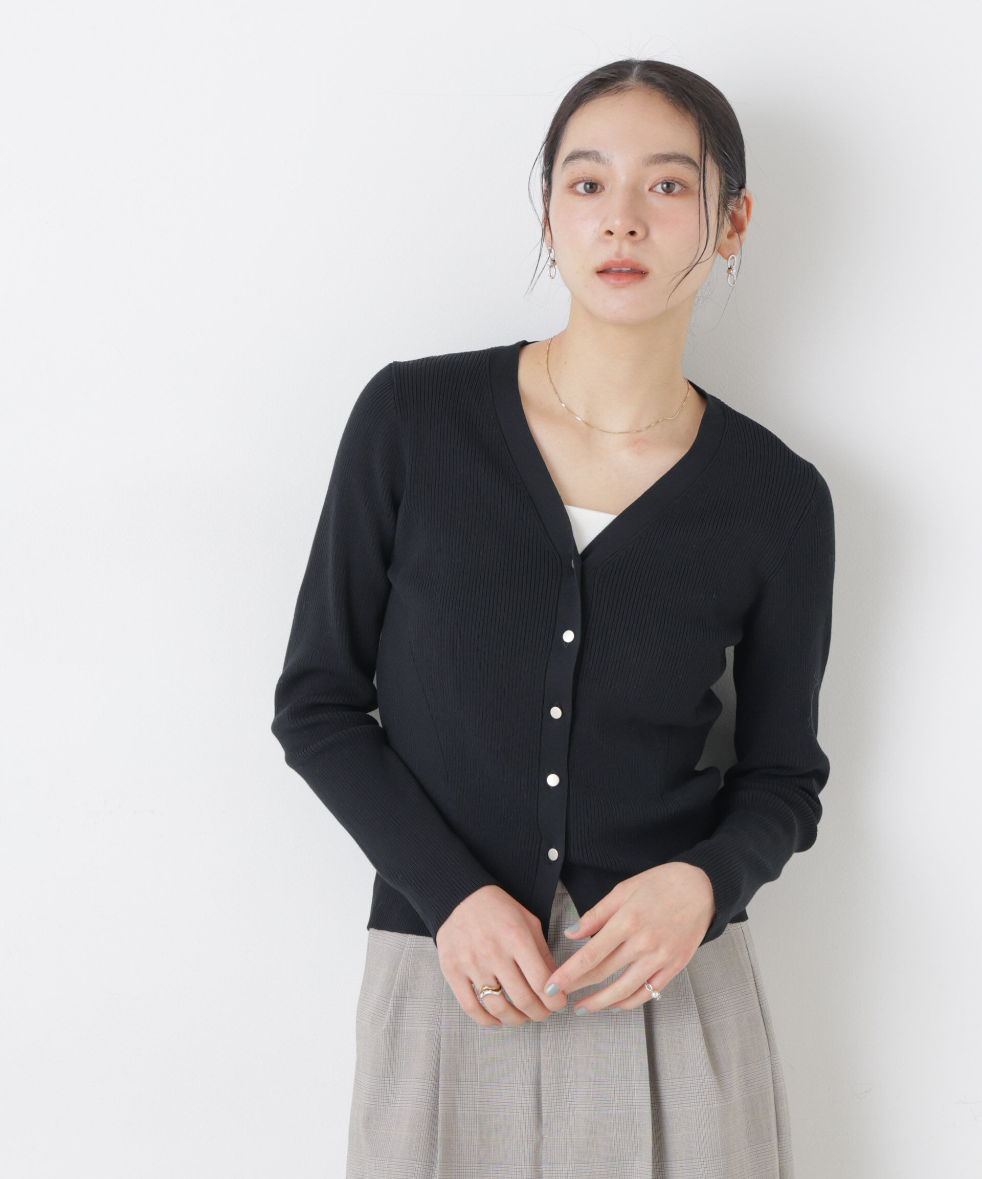 nano･universe「ウォッシャブルハイツイストVネックリブカーディガン」|ニット・セーター|ブラック