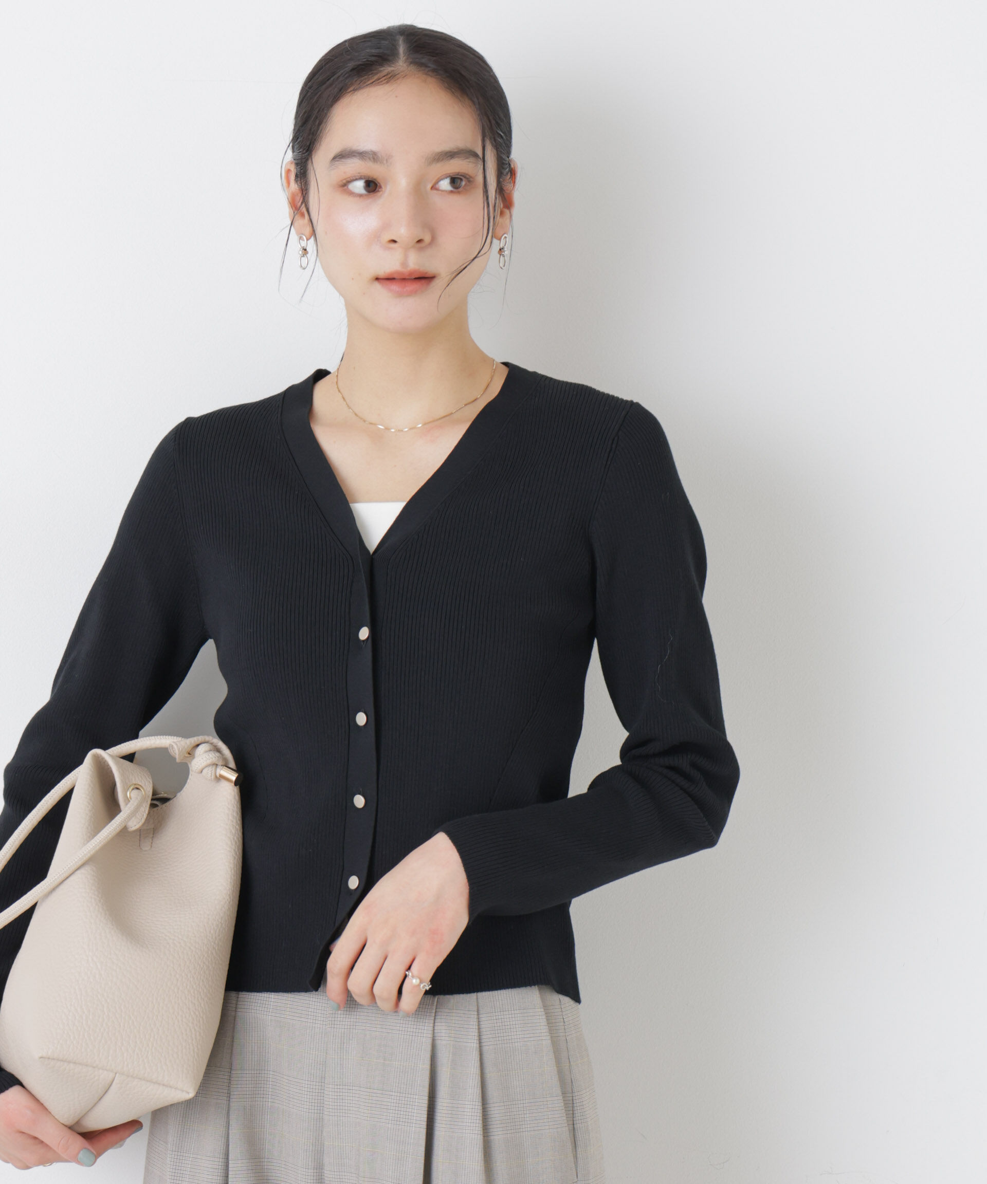 nano･universe「ウォッシャブルハイツイストVネックリブカーディガン」|ニット・セーター|