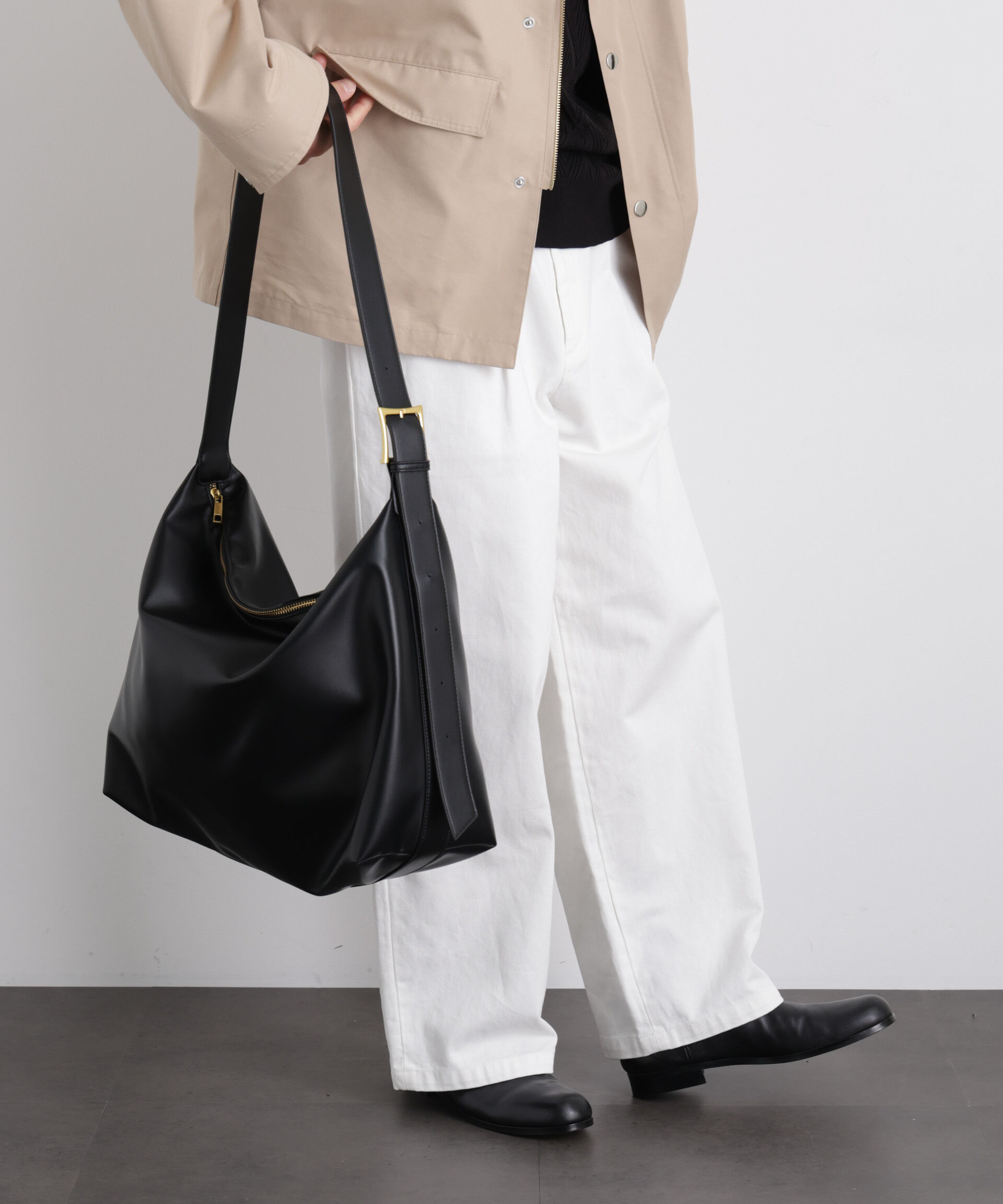 nano･universe「｢WARP PRINT｣ ライニング フェイクレザーショルダー」|ショルダー・メッセンジャー|