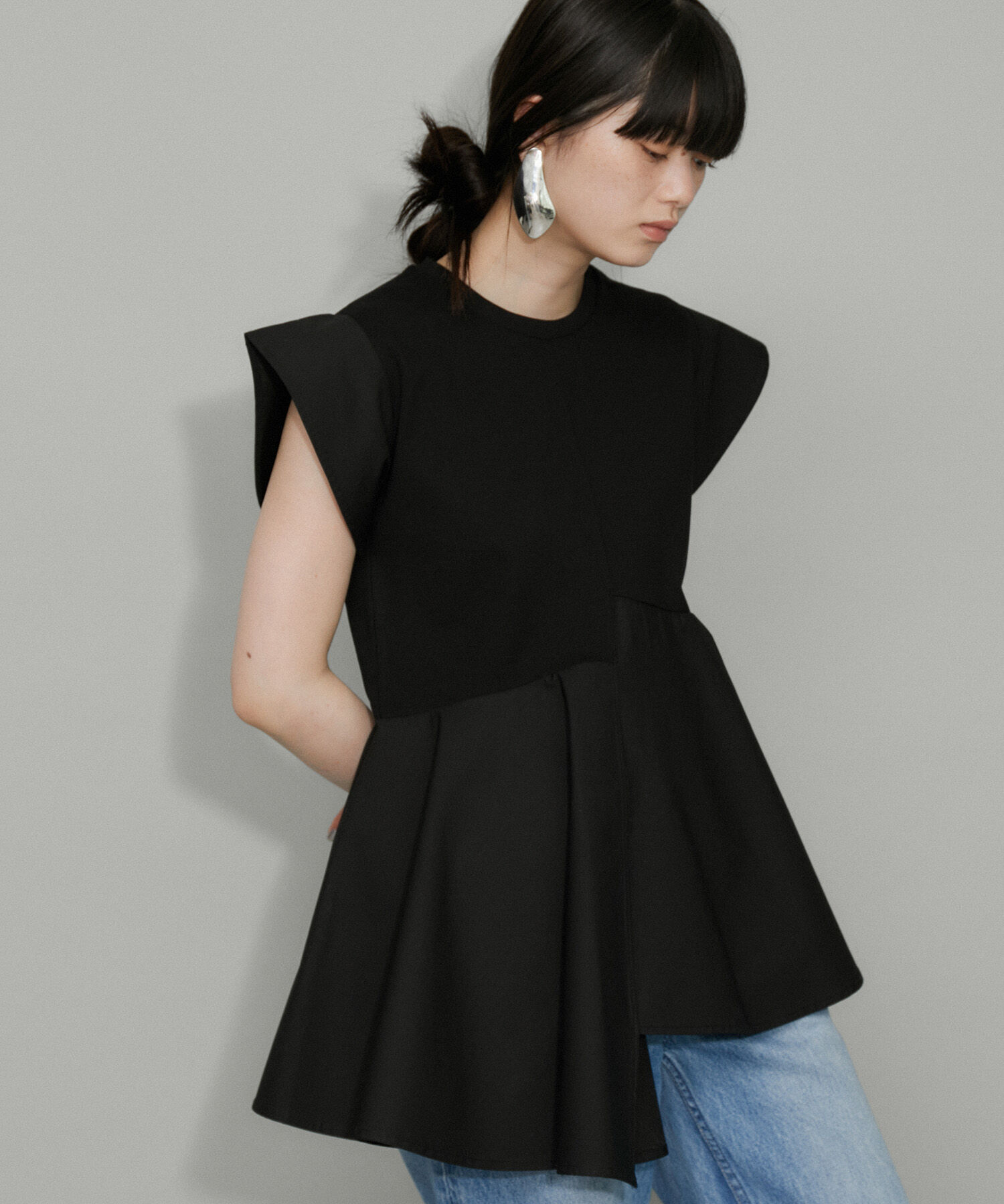 ADAM ET ROPE'「【再入荷・WEB限定・洗える】フリルペプラムカットソー」|Tシャツ・カットソー|