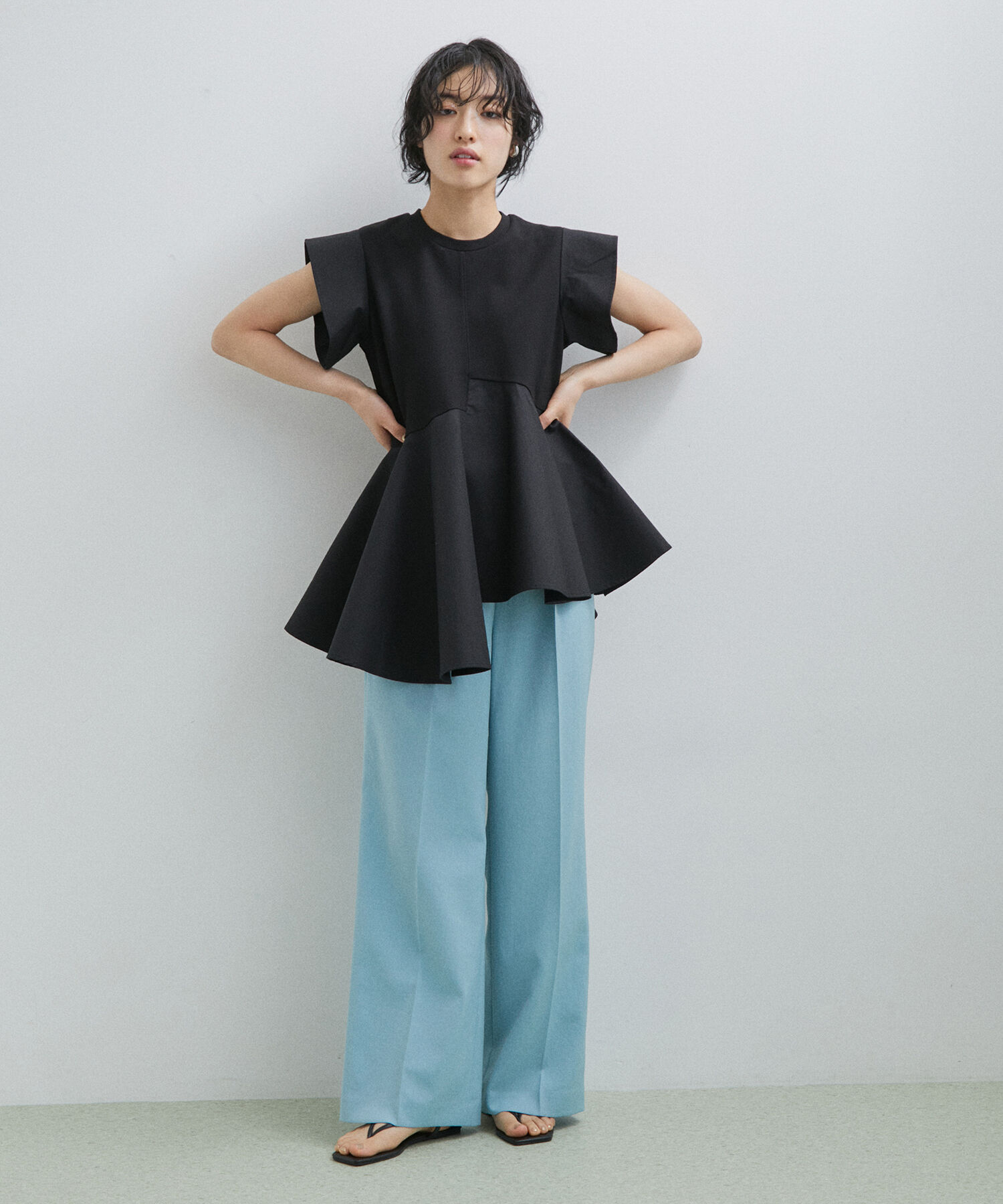 ADAM ET ROPE'「【再入荷・WEB限定・洗える】フリルペプラムカットソー」|Tシャツ・カットソー|