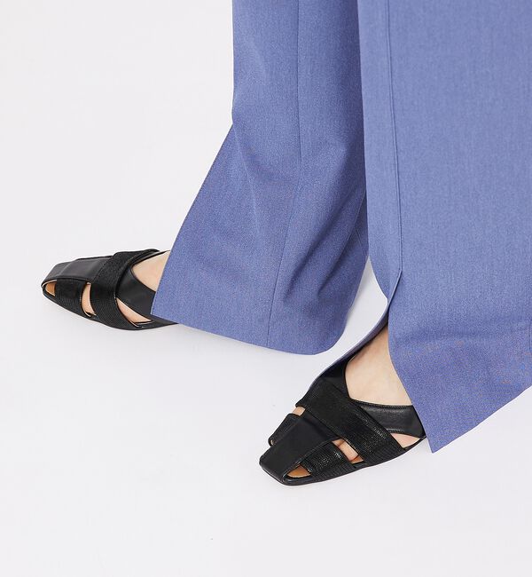 AU BANNISTER「【ロングセラー】グルカモチーフフラットパンプス」|パンプス|