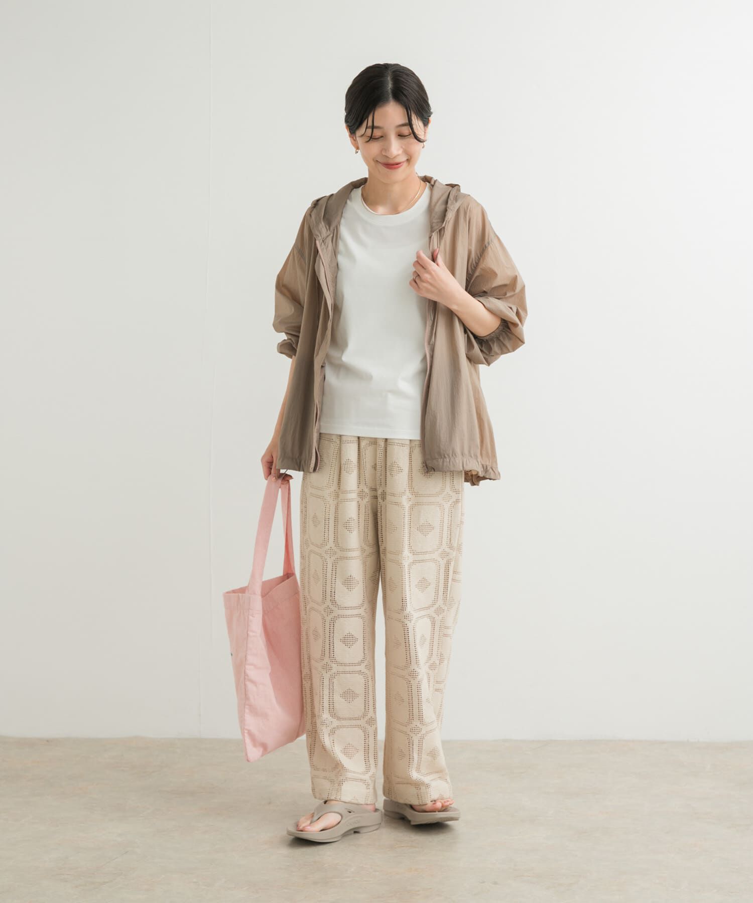 URBAN RESEARCH DOORS「『UR TECH』ポケッタブル撥水フレアパーカー」|アウトドア|