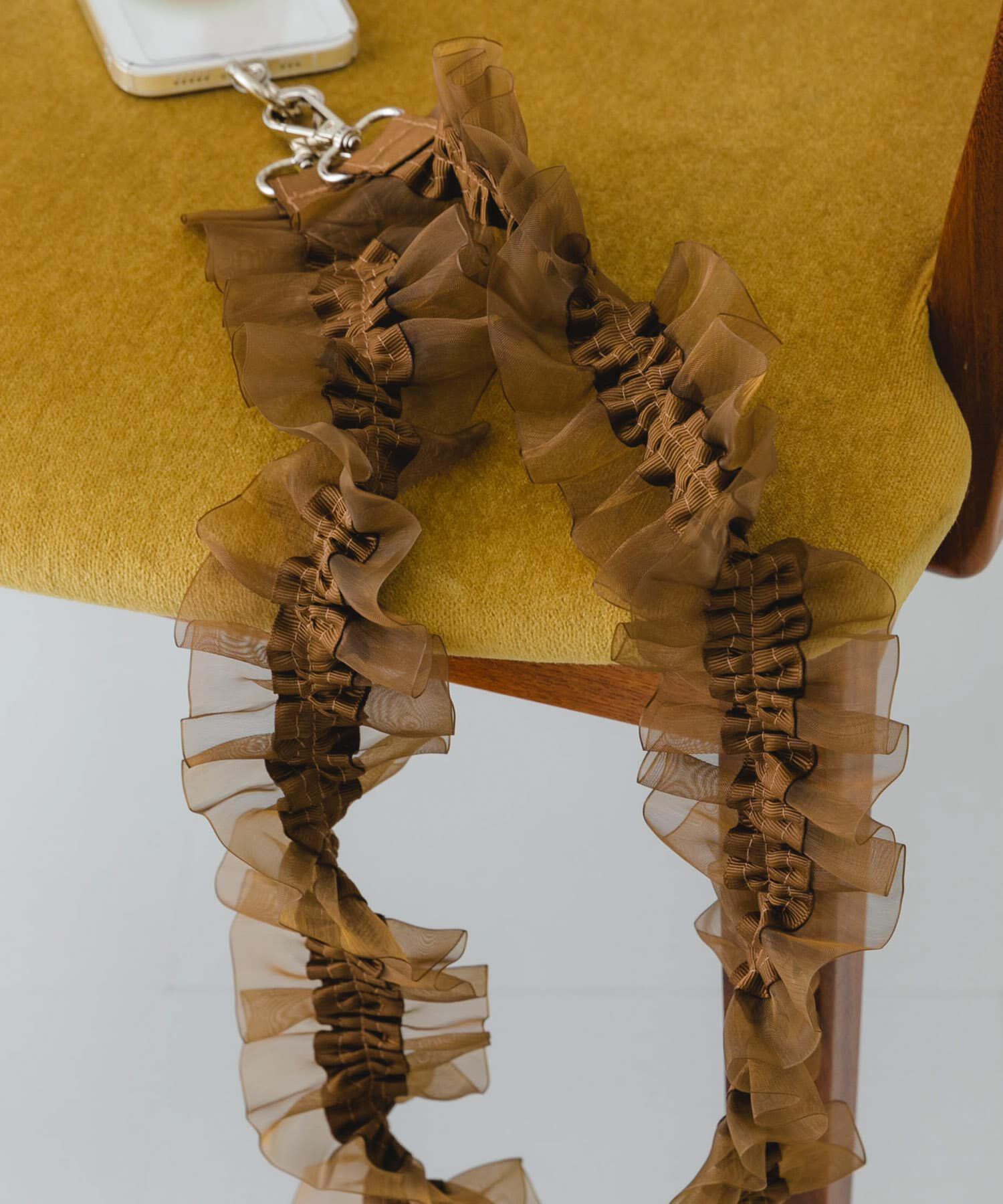 RODE SKO「ギャザーチュールストラップ」|モバイルケース|