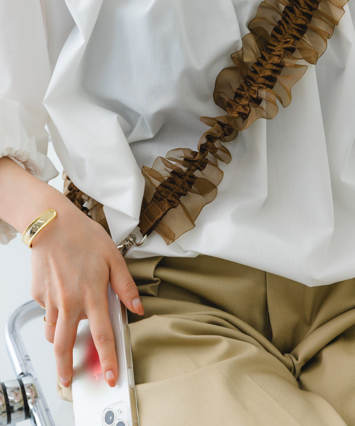 RODE SKO「ギャザーチュールストラップ」|モバイルケース|