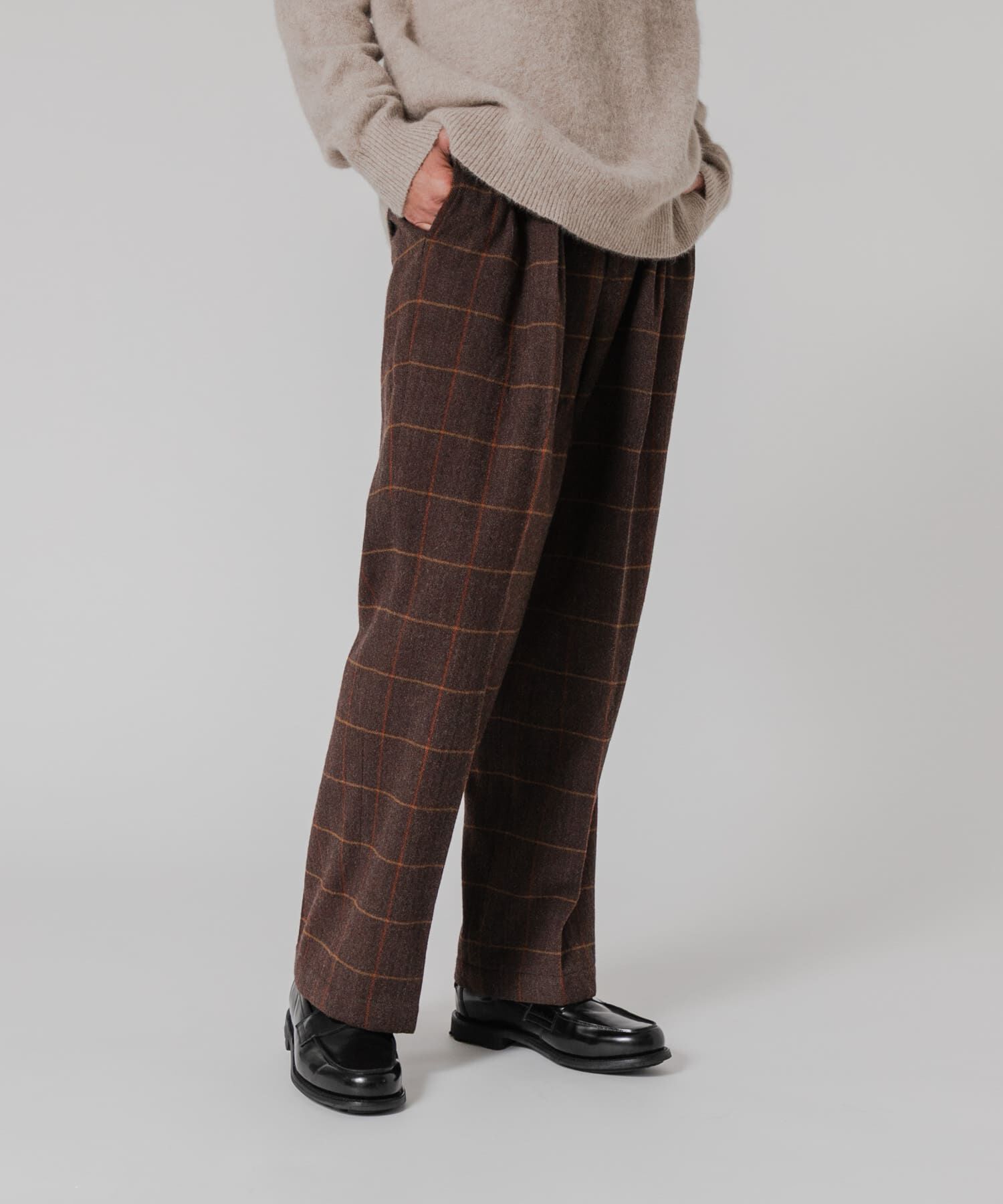 URBAN RESEARCH「new basic　DRY WOOL SLACKS PANTS」|その他|
