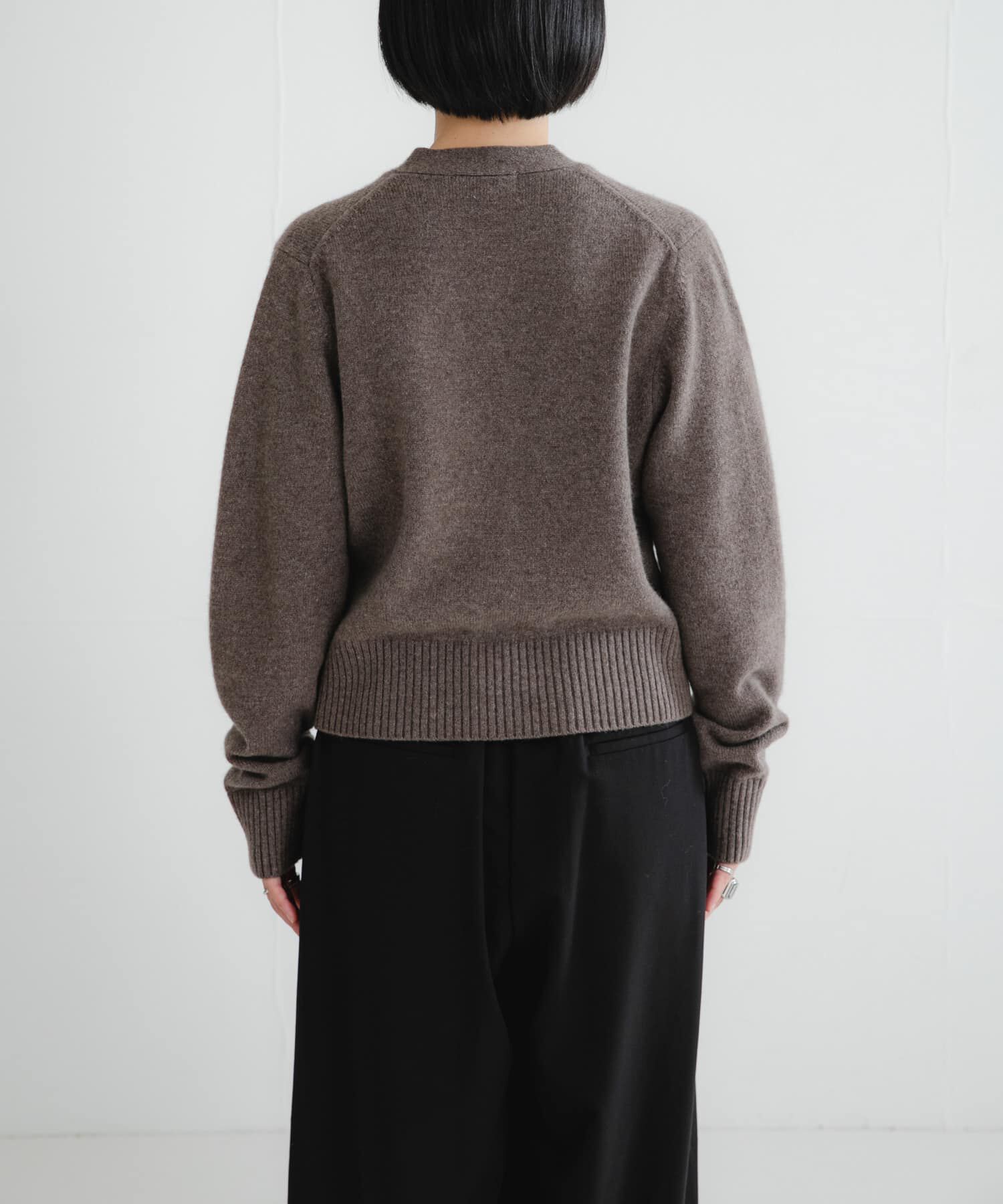 URBAN RESEARCH「カシミヤ強縮Vネックカーディガン」|カーディガン|