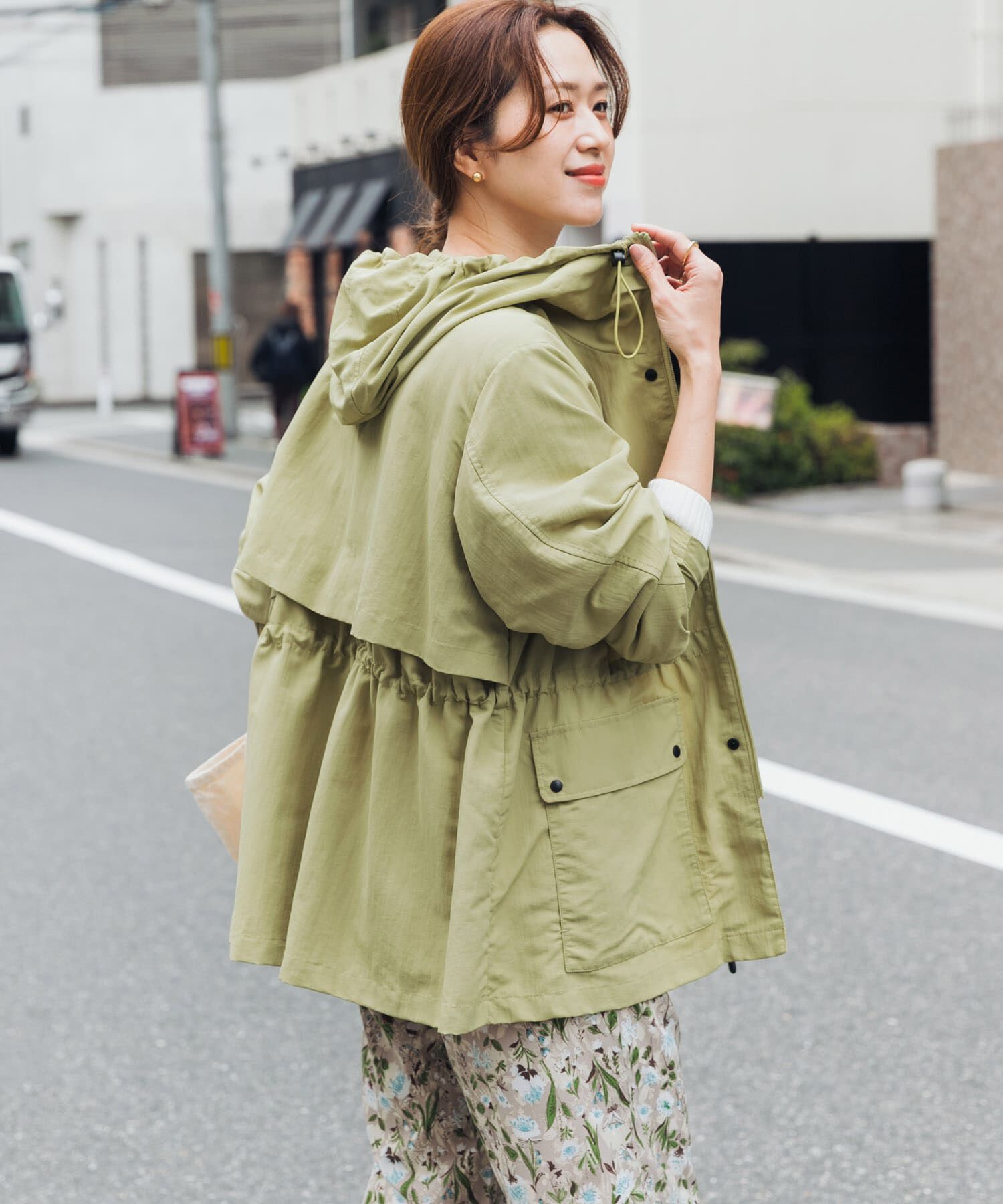 URBAN RESEARCH DOORS「『WEB/一部店舗限定カラー』『撥水』ナイロンマウンテンパーカー」|アウトドア|グリーン系その他