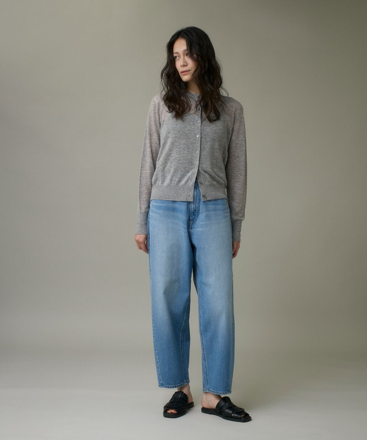 DAY by DAY it&rsquo;s international「クルーネックニットカーディガン《Melty air wool》」|カーディガン|