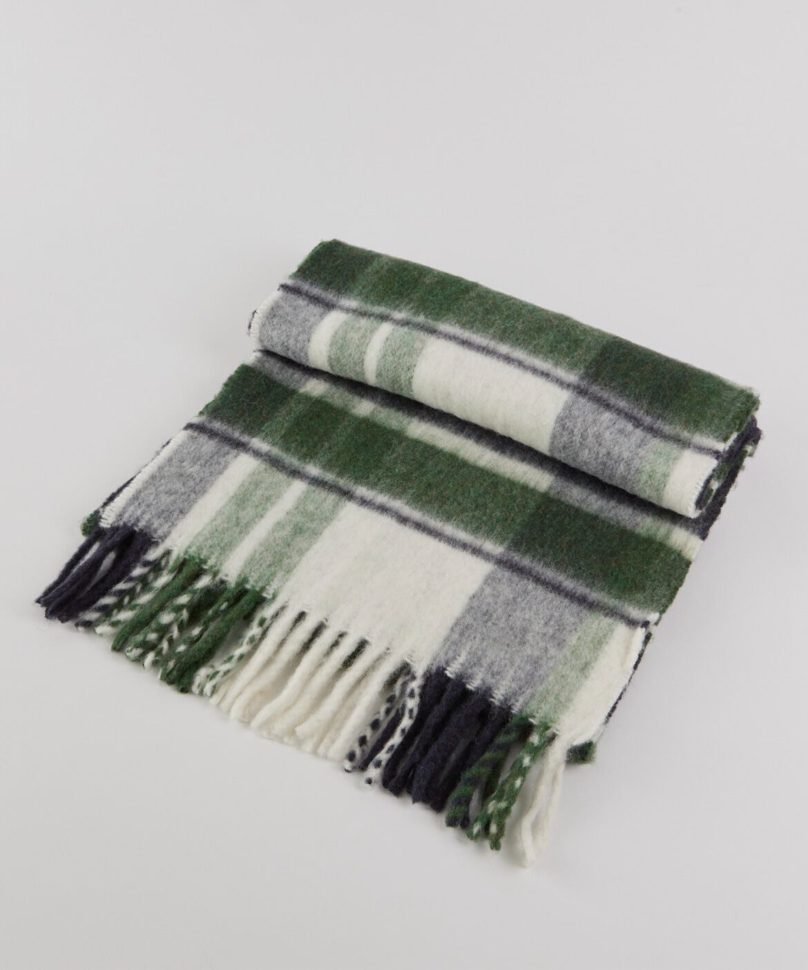 DAY by DAY it&rsquo;s international「ボリュームチェックマフラー」|ストール|キミドリ1