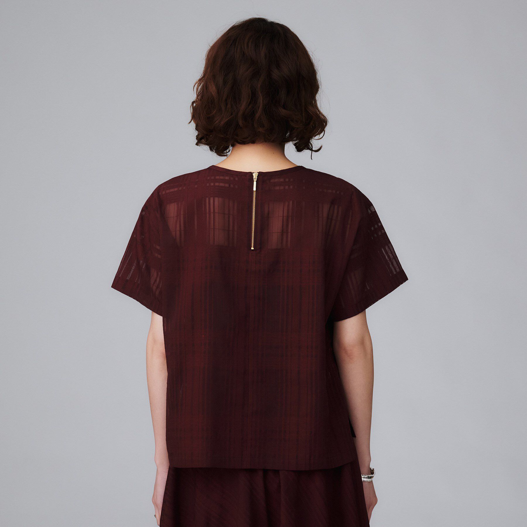 UNTITLED「【セットアップ可/エレガント】シアーチェックTブラウス」|シャツ・ブラウス|