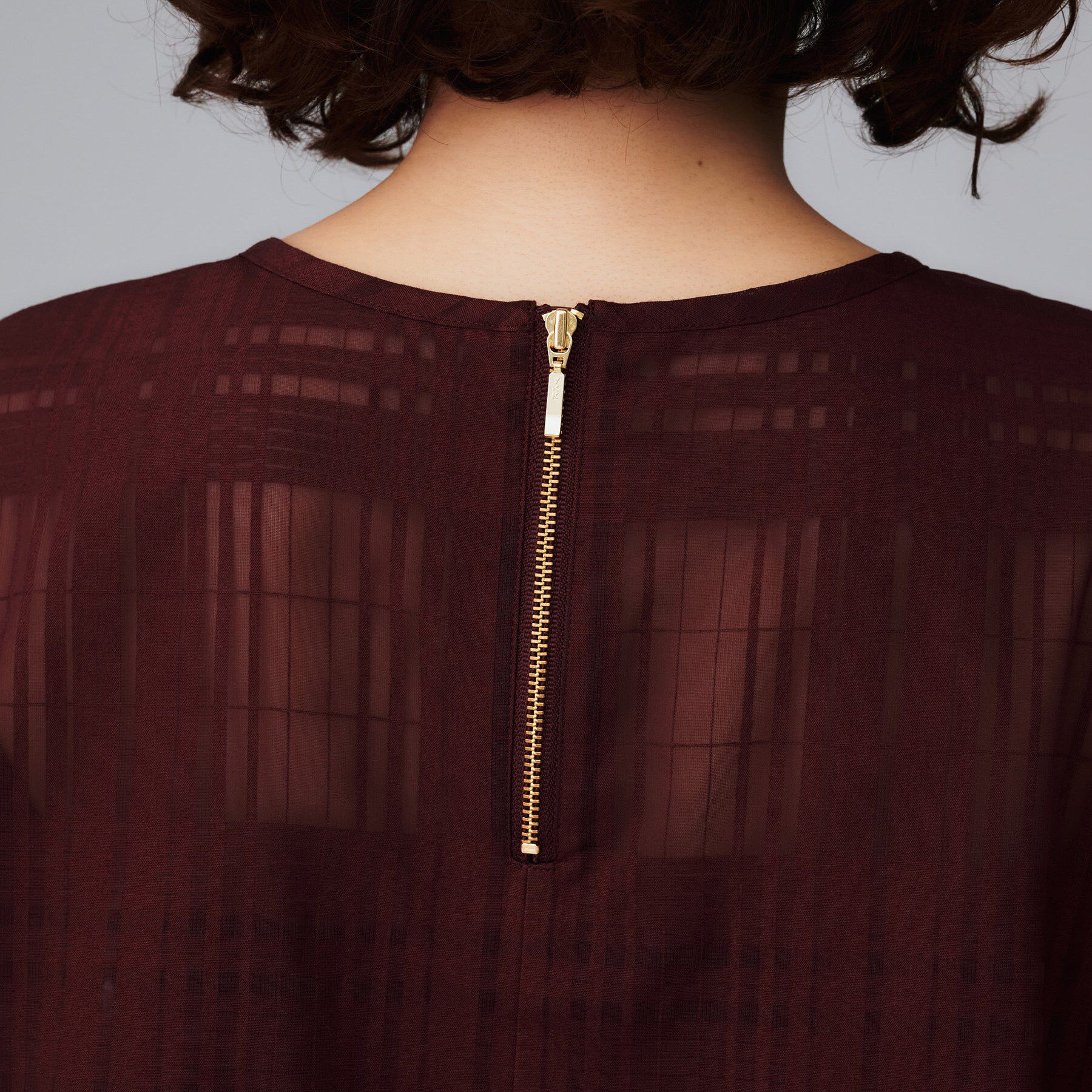 UNTITLED「【セットアップ可/エレガント】シアーチェックTブラウス」|シャツ・ブラウス|