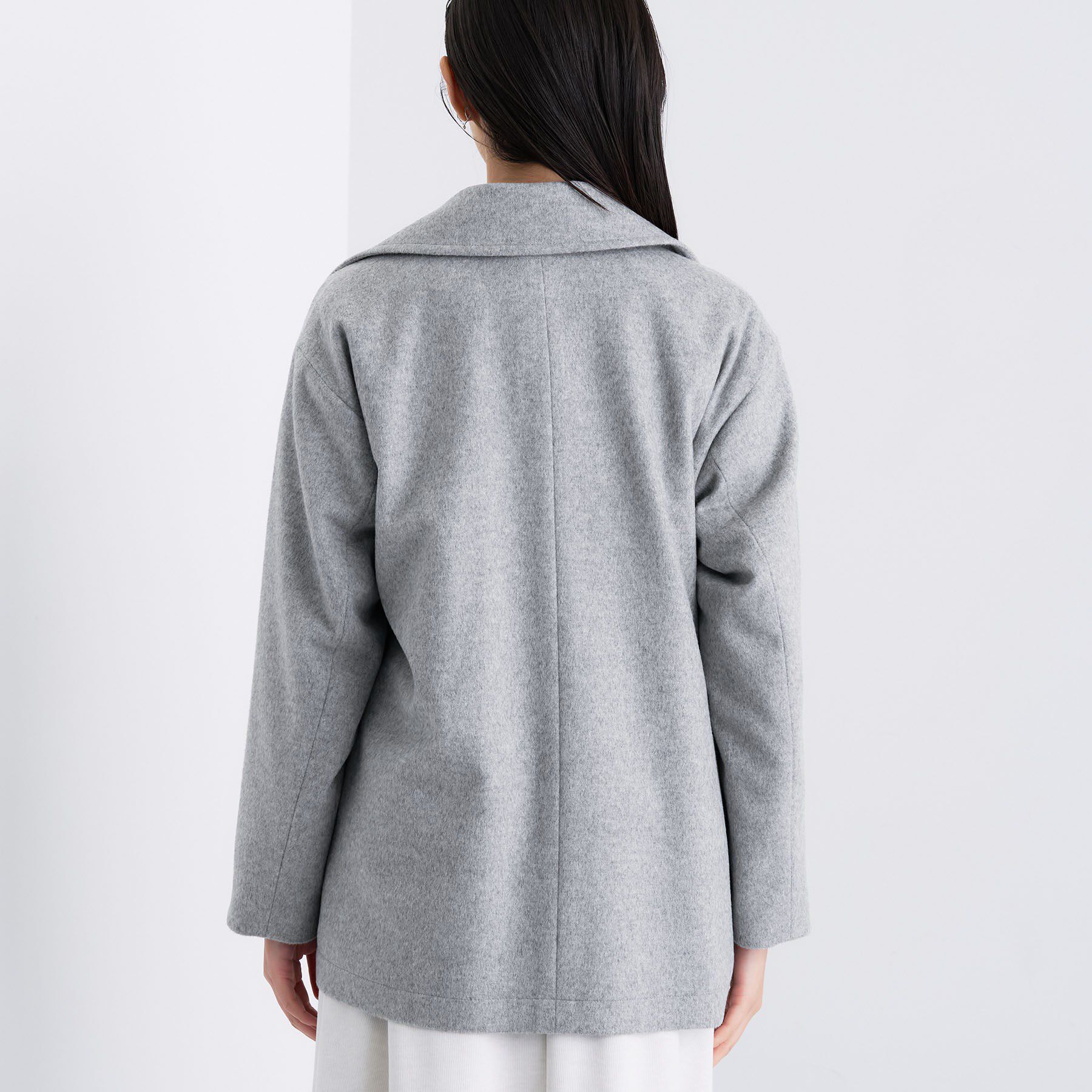 INDIVI「【軽やか／ゆったり】ウール混ショートトレンチコート」|トレンチコート|