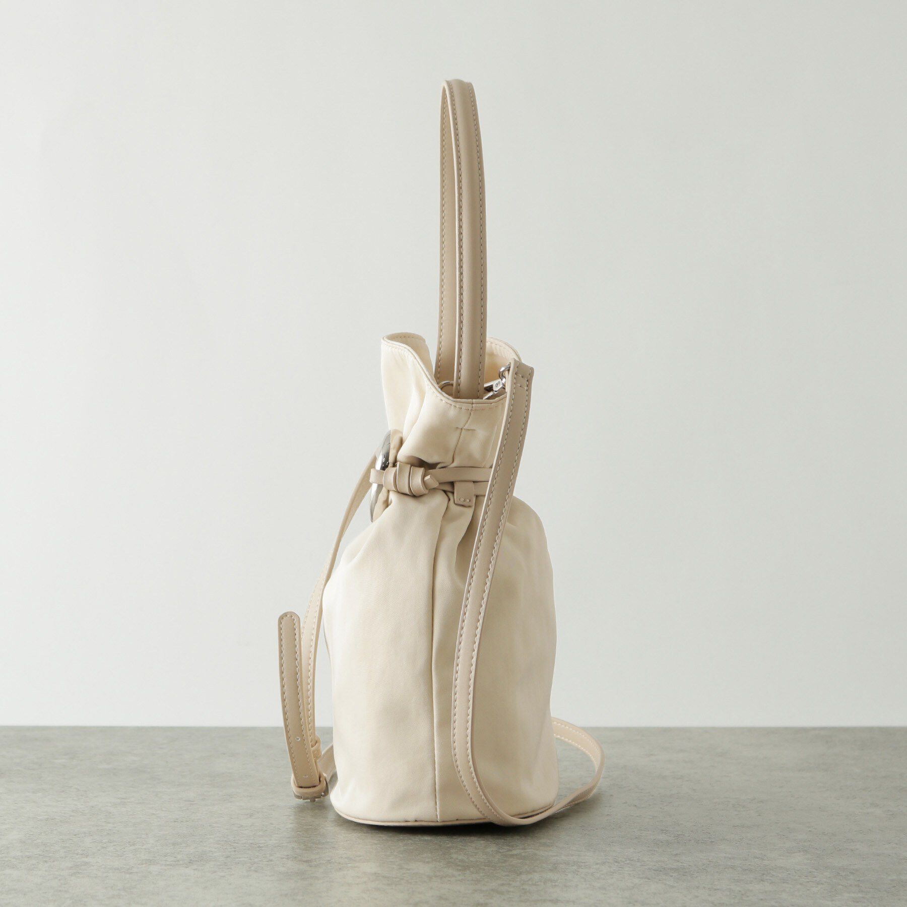 GALLEST「【LE VERNIS】Poire bucket bag M」|ハンドバッグ|