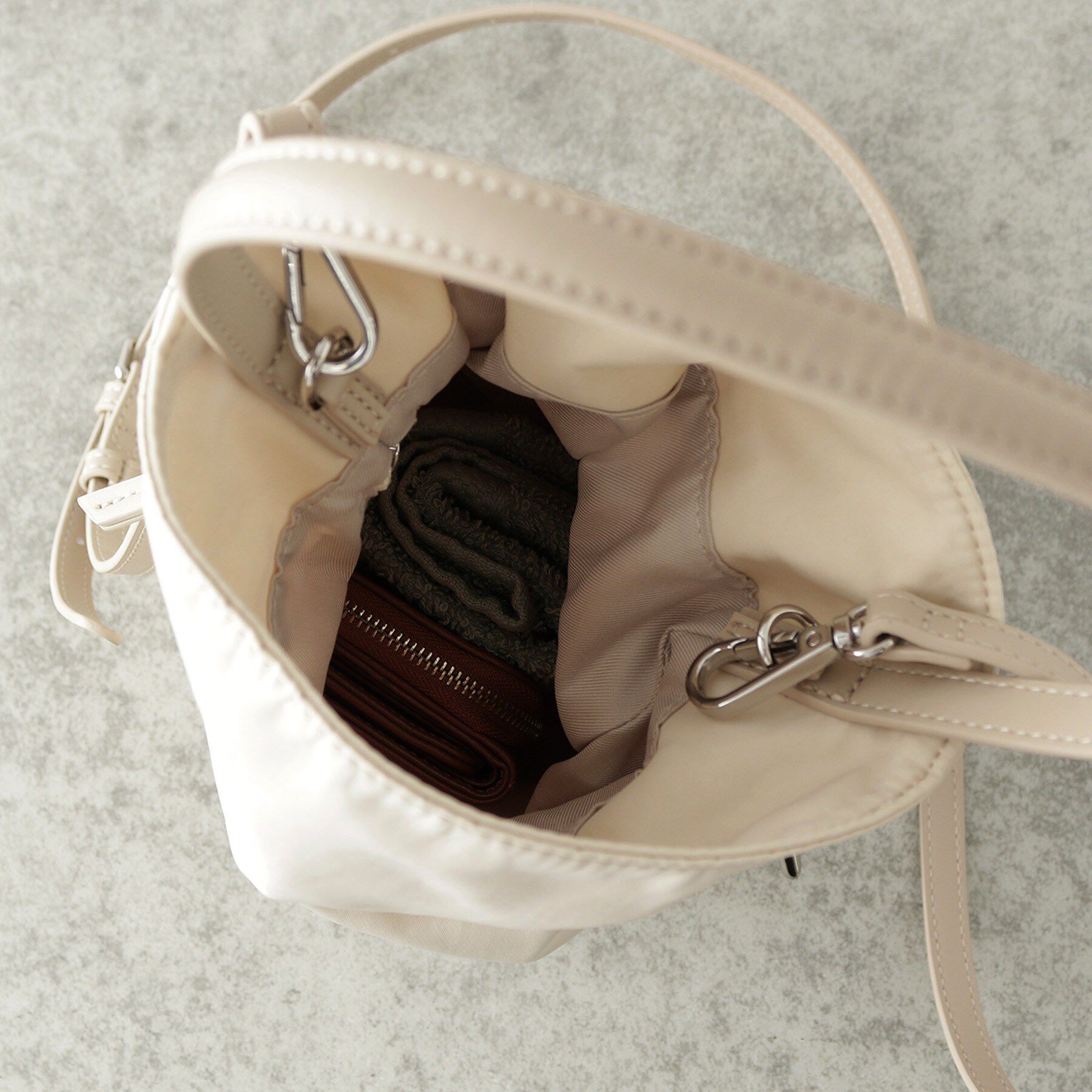GALLEST「【LE VERNIS】Poire bucket bag M」|ハンドバッグ|
