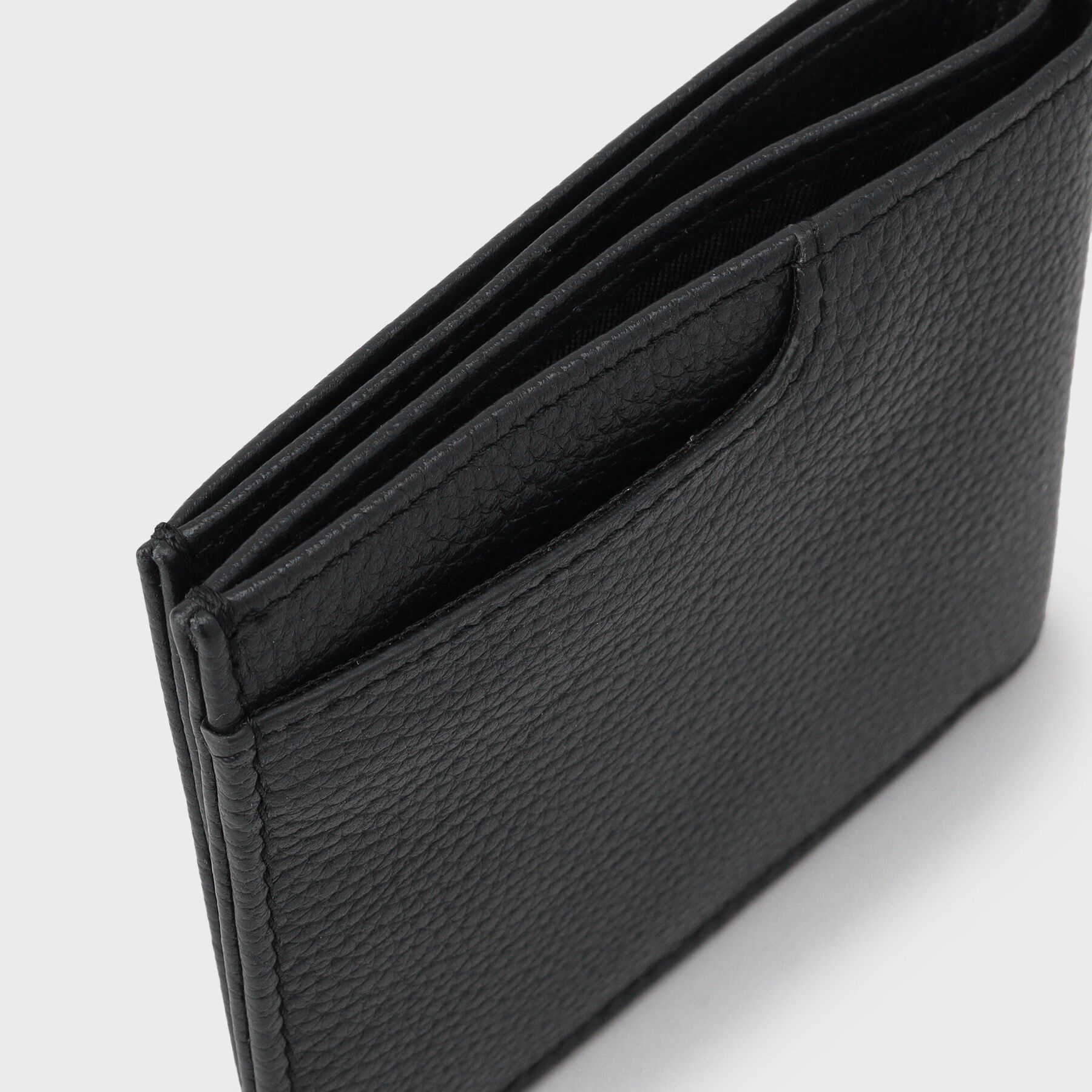 tk.TAKEO KIKUCHI「【リアルレザー】プレート二つ折りウォレット」|財布|