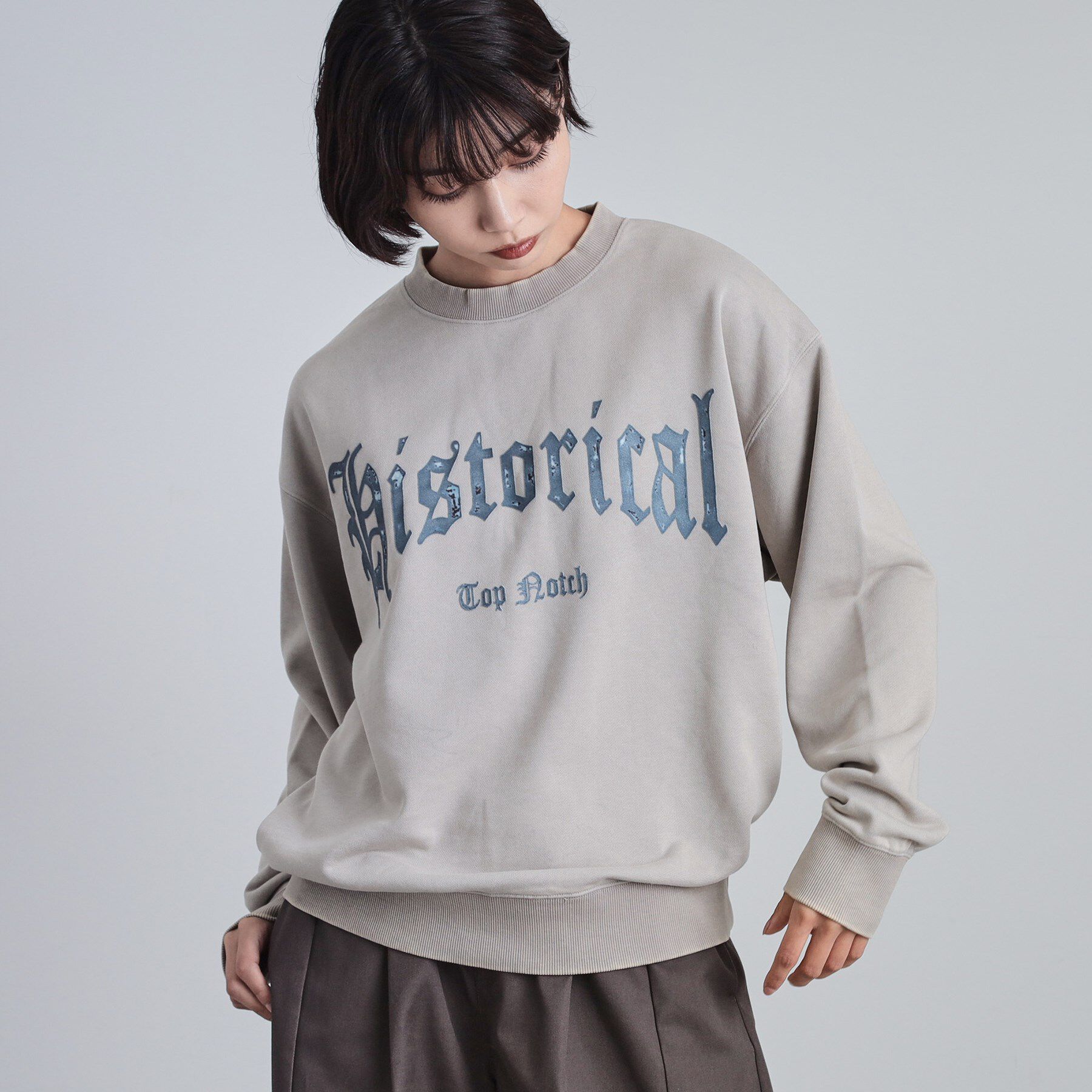 tk.TAKEO KIKUCHI「カレッジフロッキープリントスウェット」|パーカー|