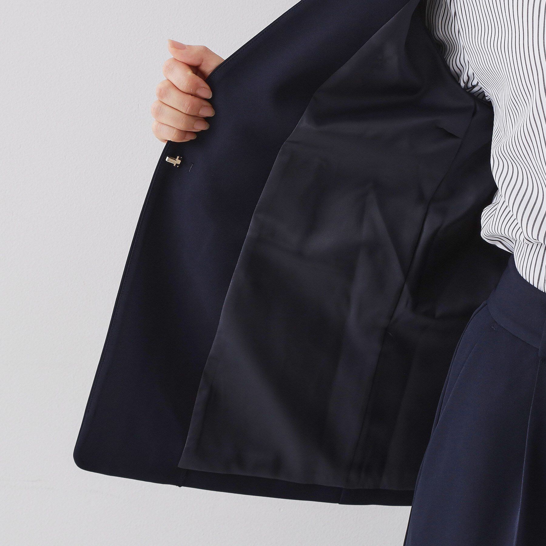 OPAQUE.CLIP「≪通勤・セレモニー/セットアップ対応≫ Vネックジャケット/ダブルクロス【洗濯機OK】」|ノーカラージャケット|