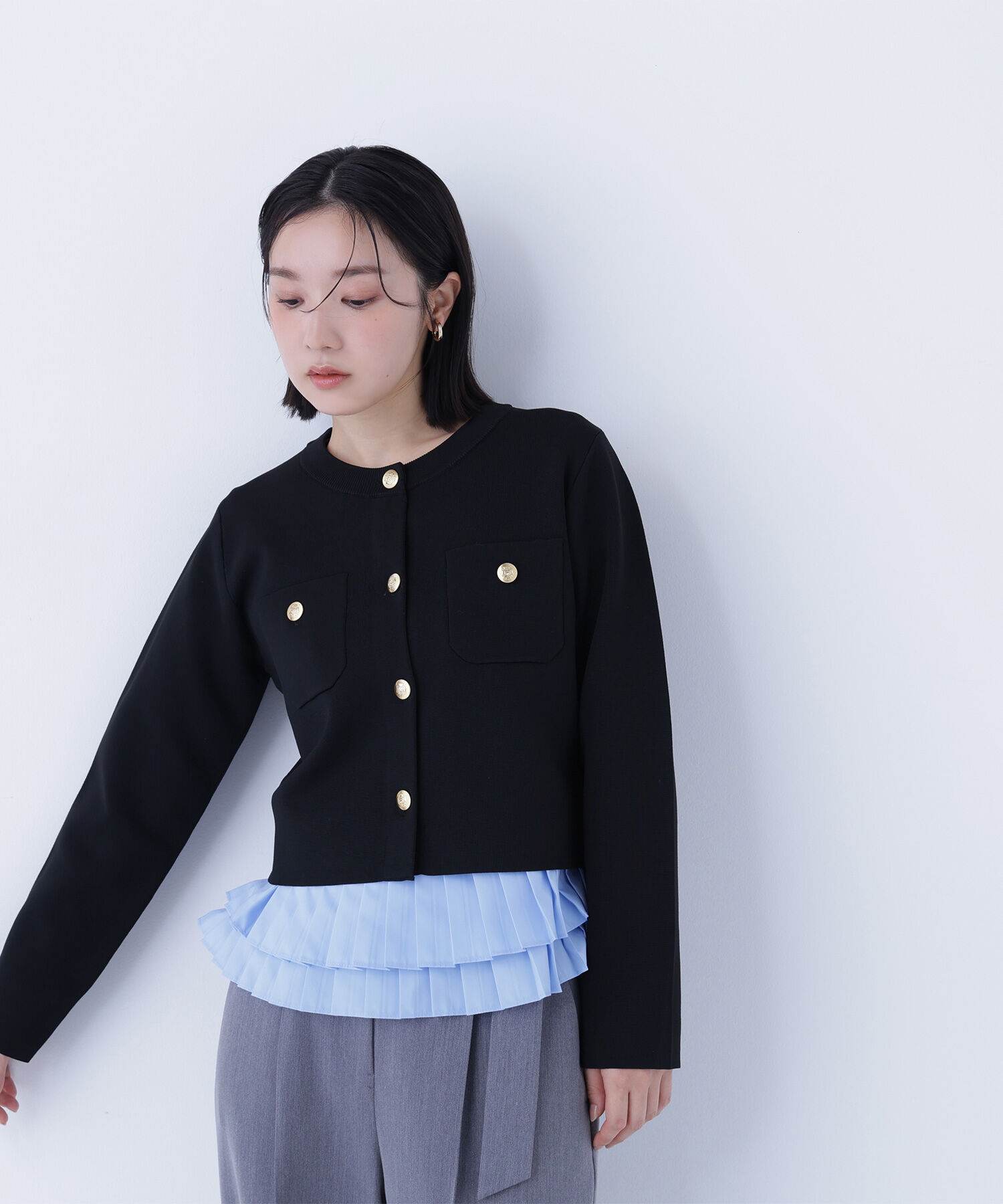  「エンブレムボタンニットジャケット」|ニット・セーター|