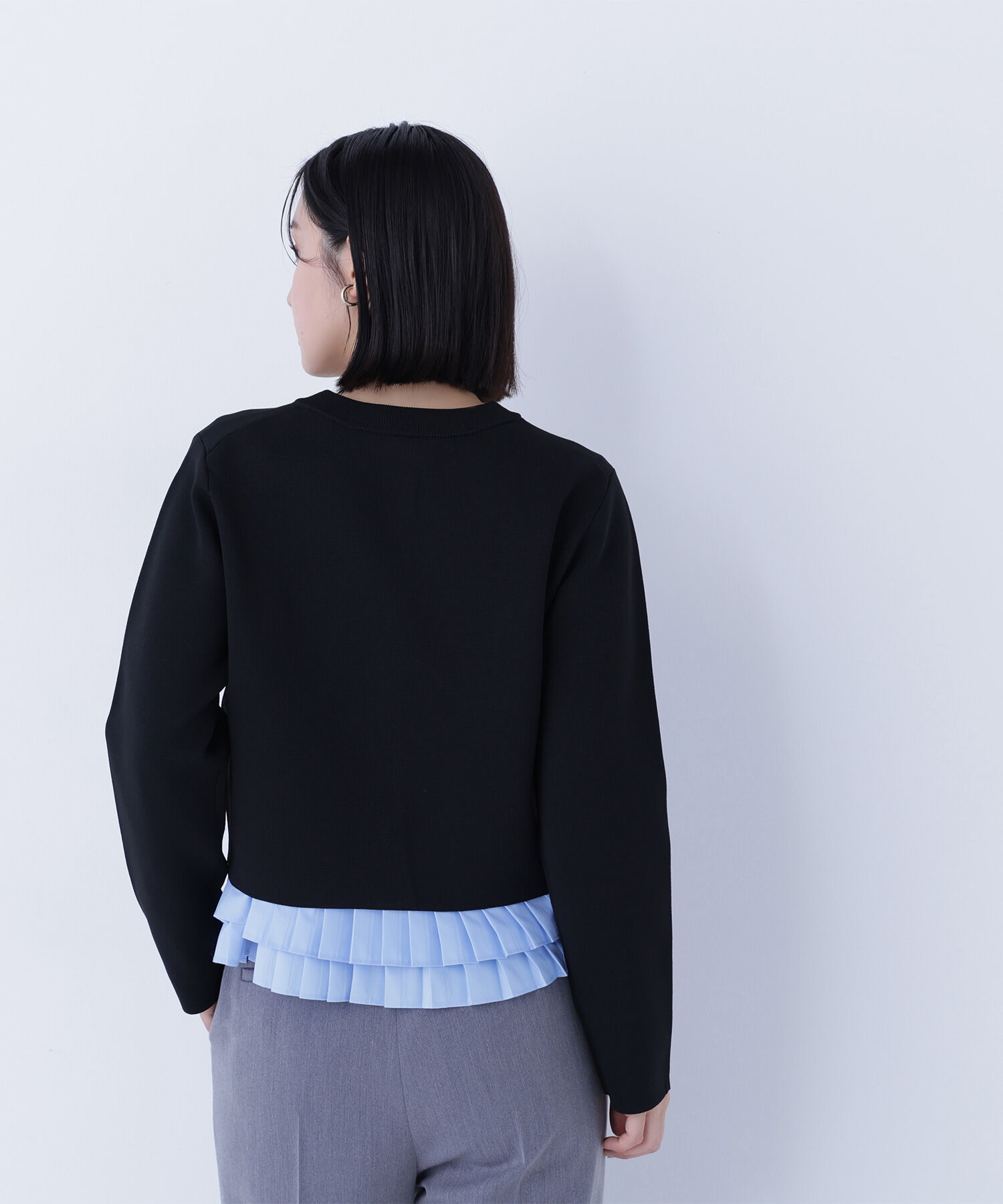  「エンブレムボタンニットジャケット」|ニット・セーター|