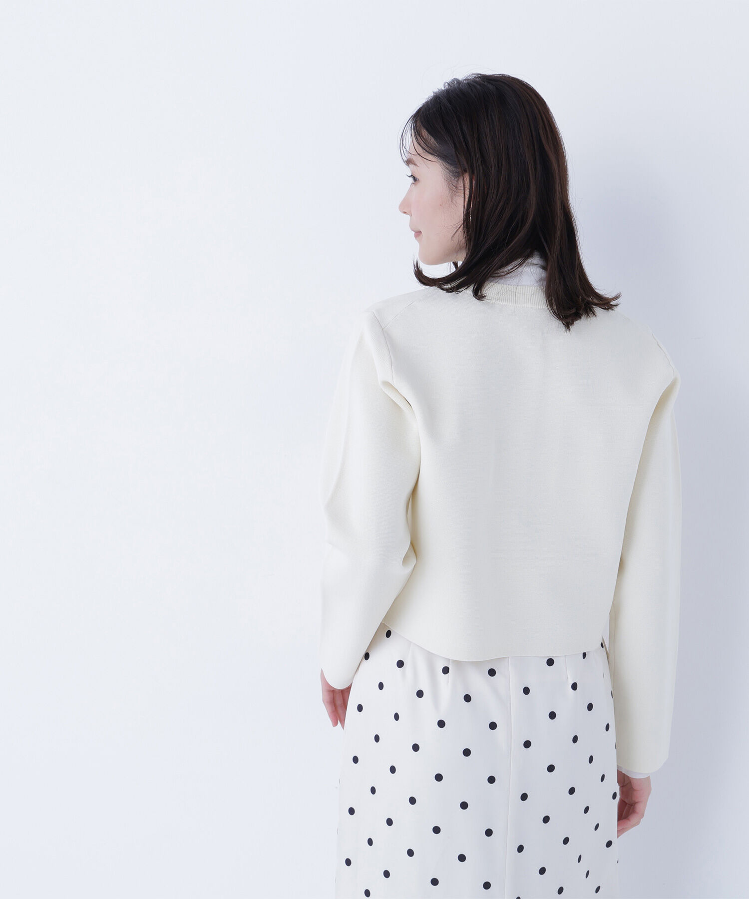  「エンブレムボタンニットジャケット」|ニット・セーター|