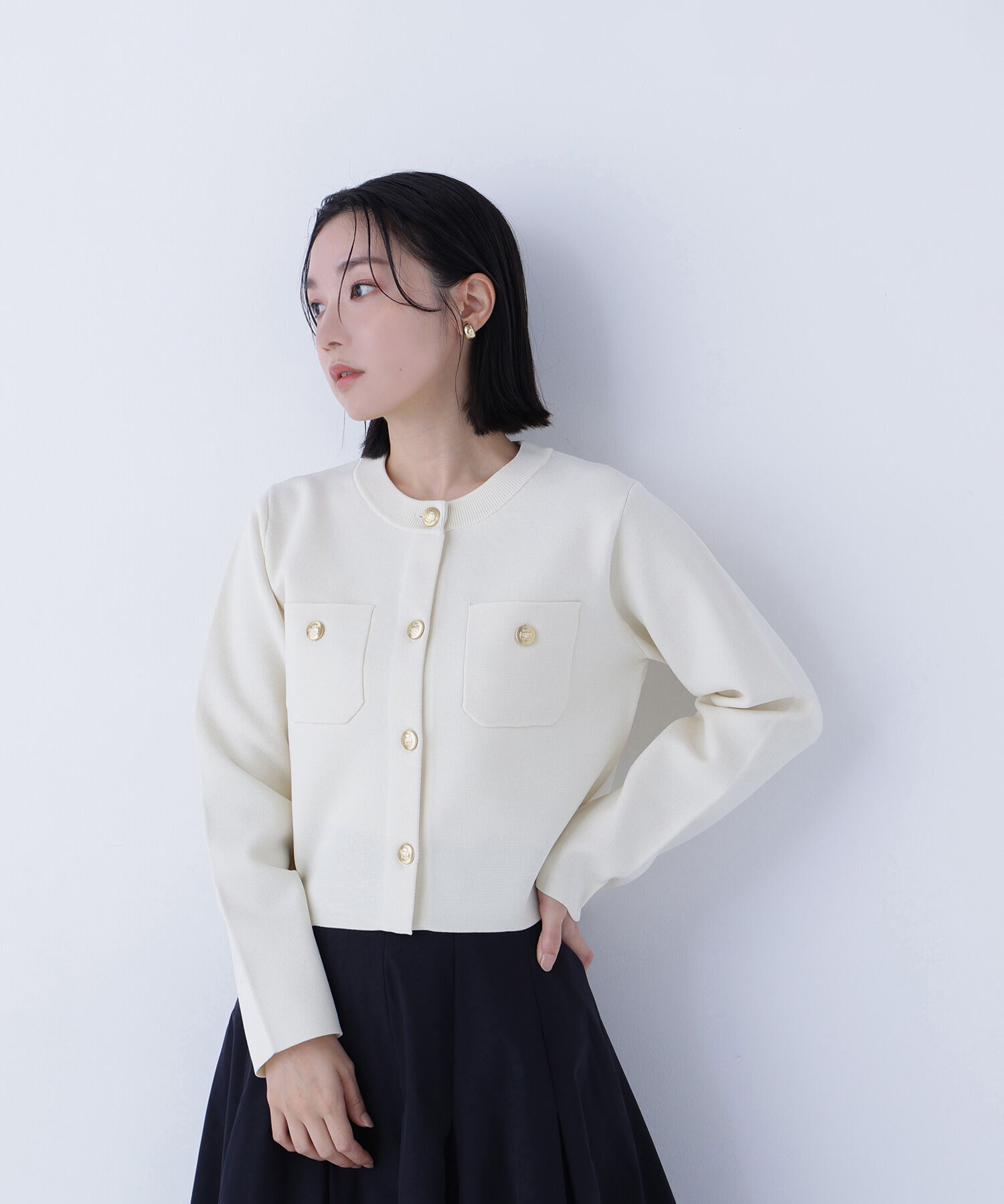  「エンブレムボタンニットジャケット」|ニット・セーター|