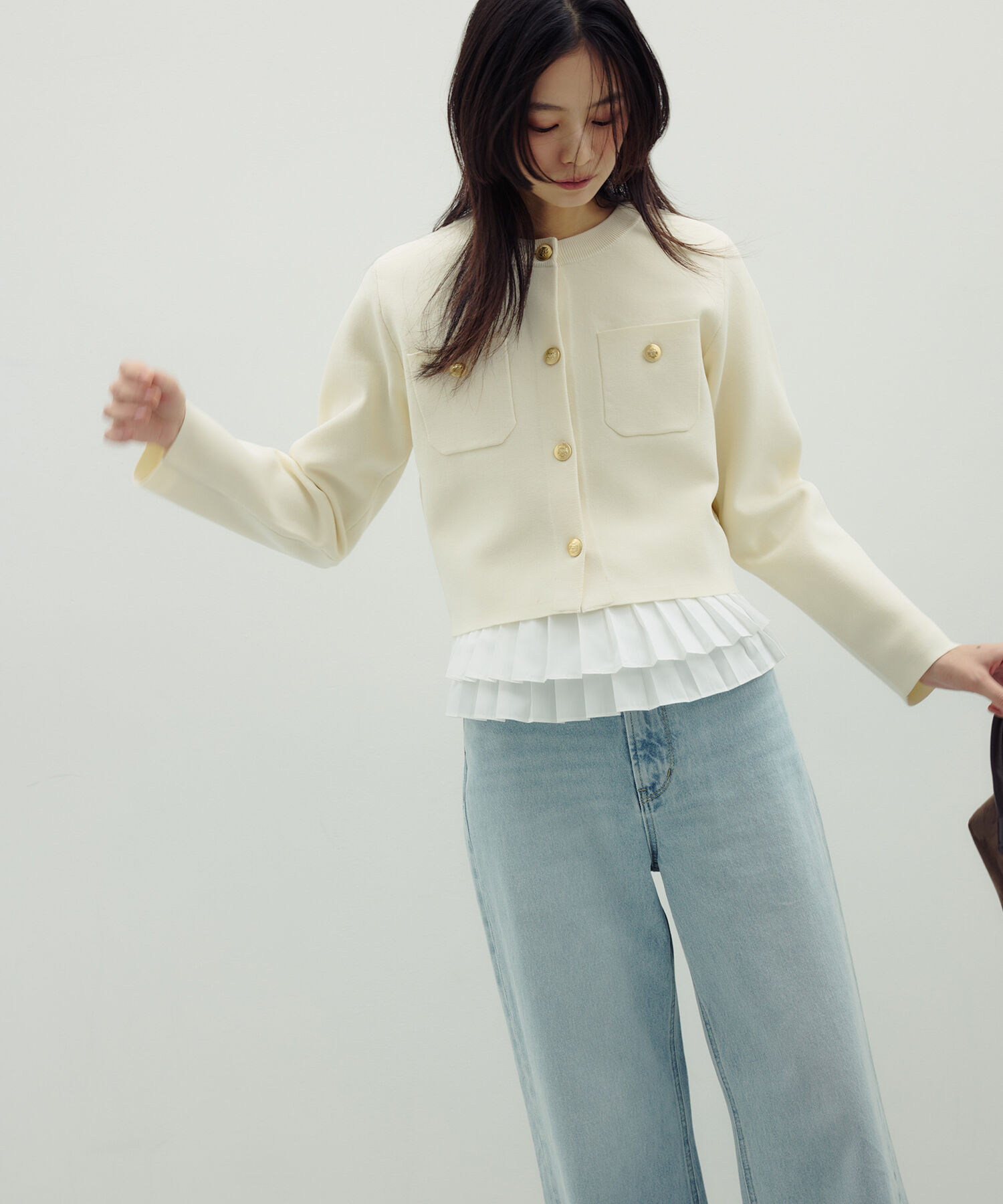  「エンブレムボタンニットジャケット」|ニット・セーター|