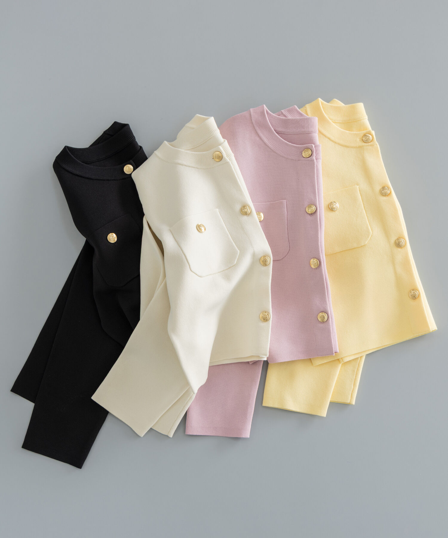  「エンブレムボタンニットジャケット」|ニット・セーター|