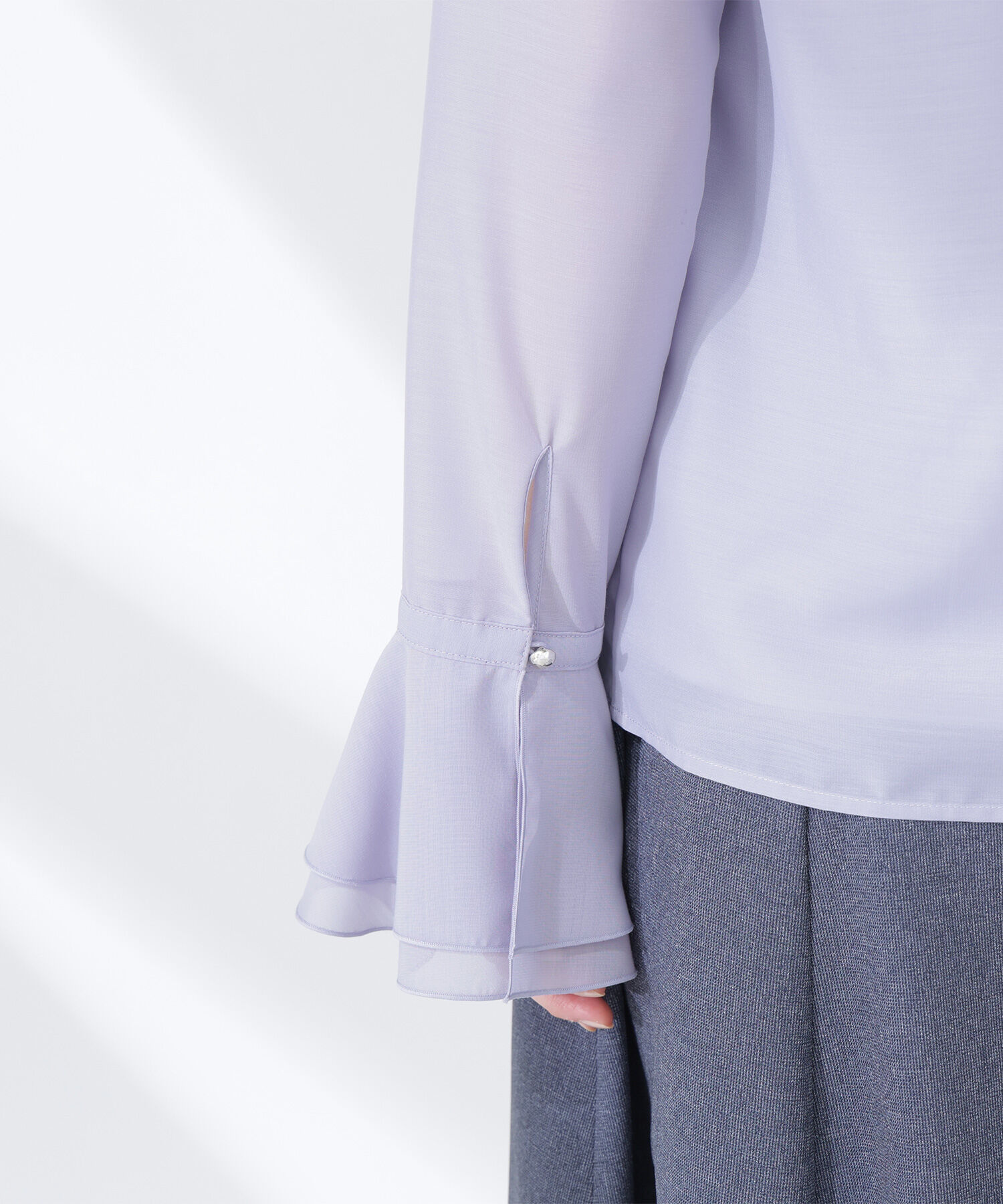  「フレアカフスシアーブラウス」|シャツ・ブラウス|