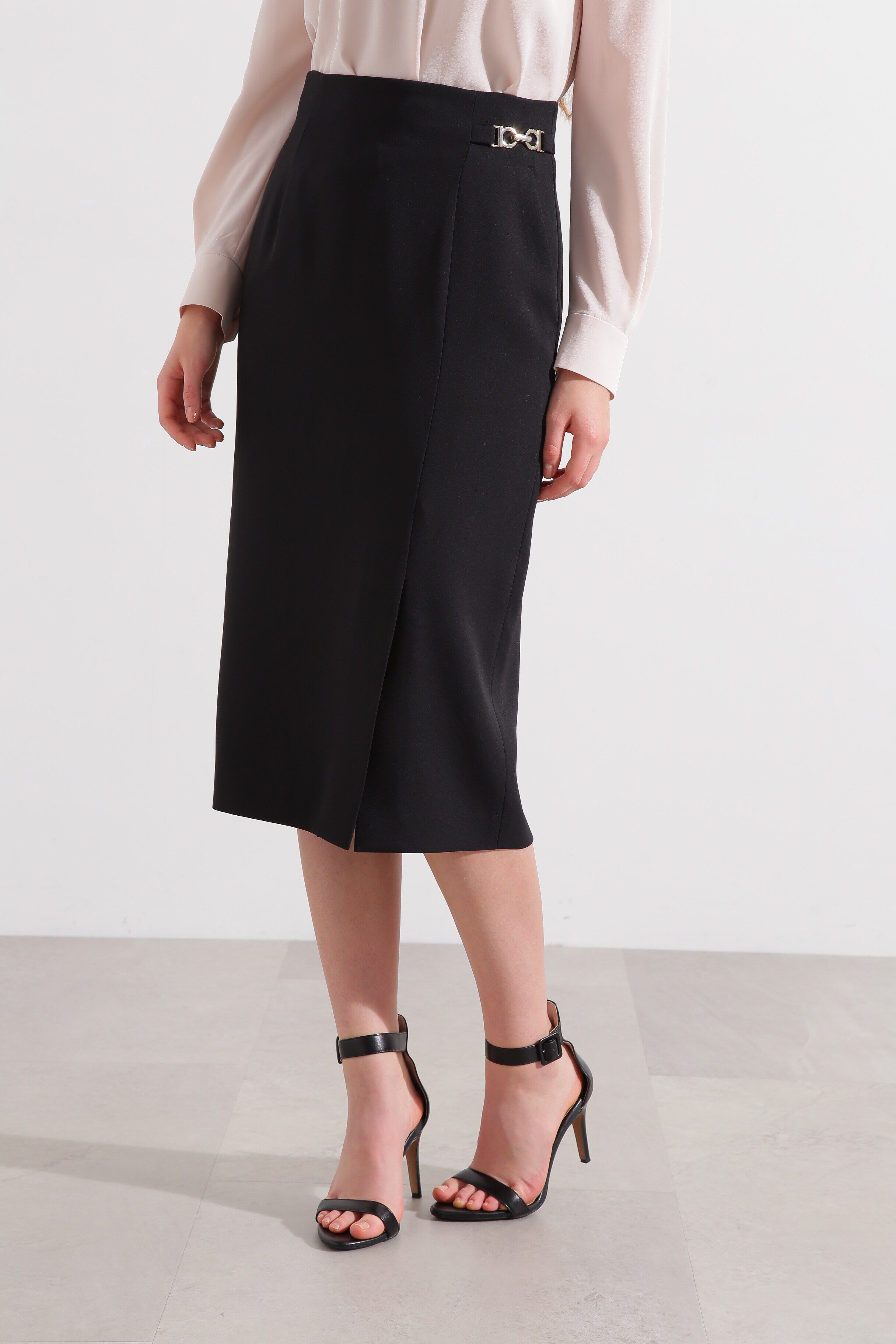  「◆メタルチャームタイトスカート」|スカート|ブラック