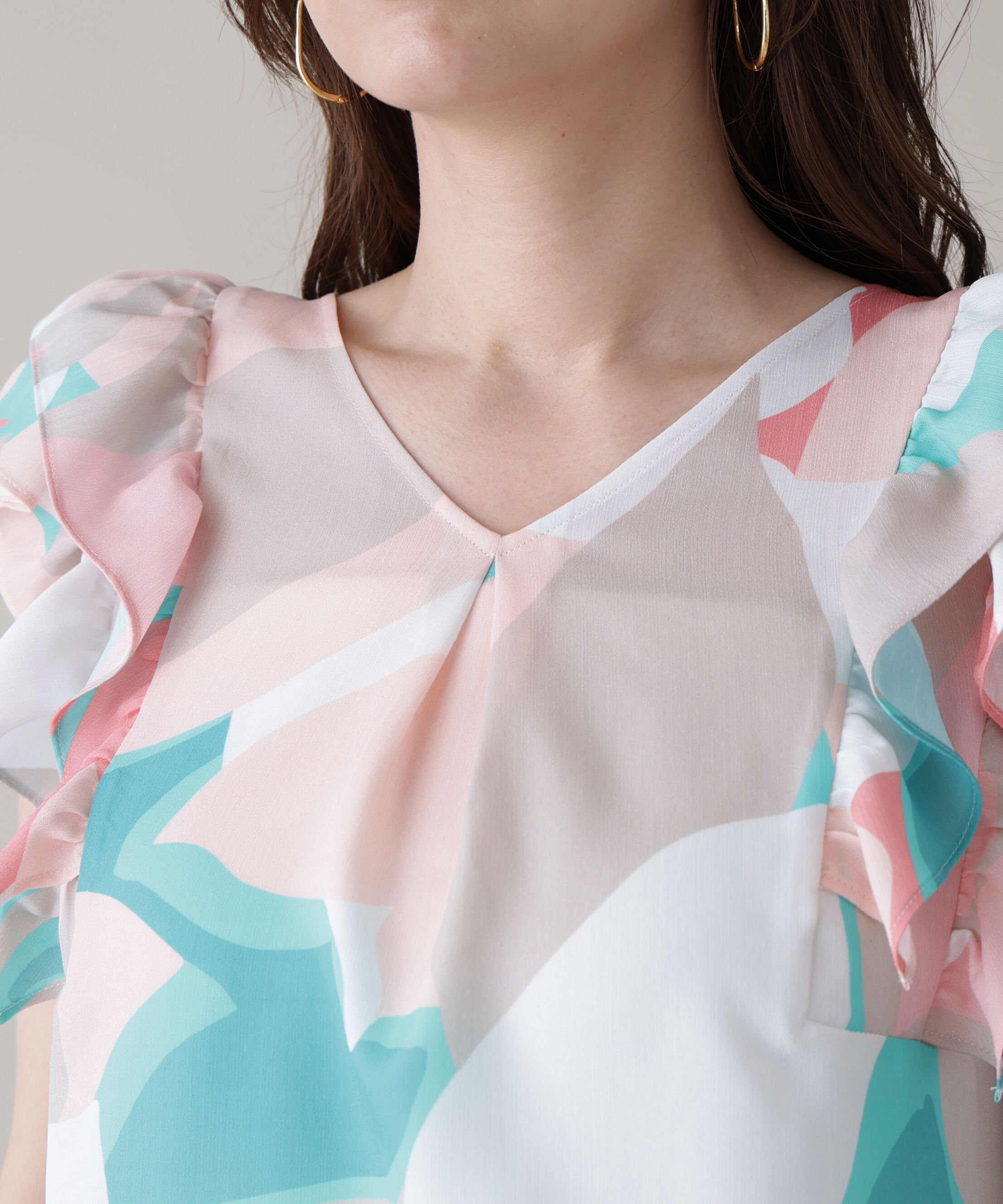  「シェードリーフプリントＶネックブラウス」|シャツ・ブラウス|