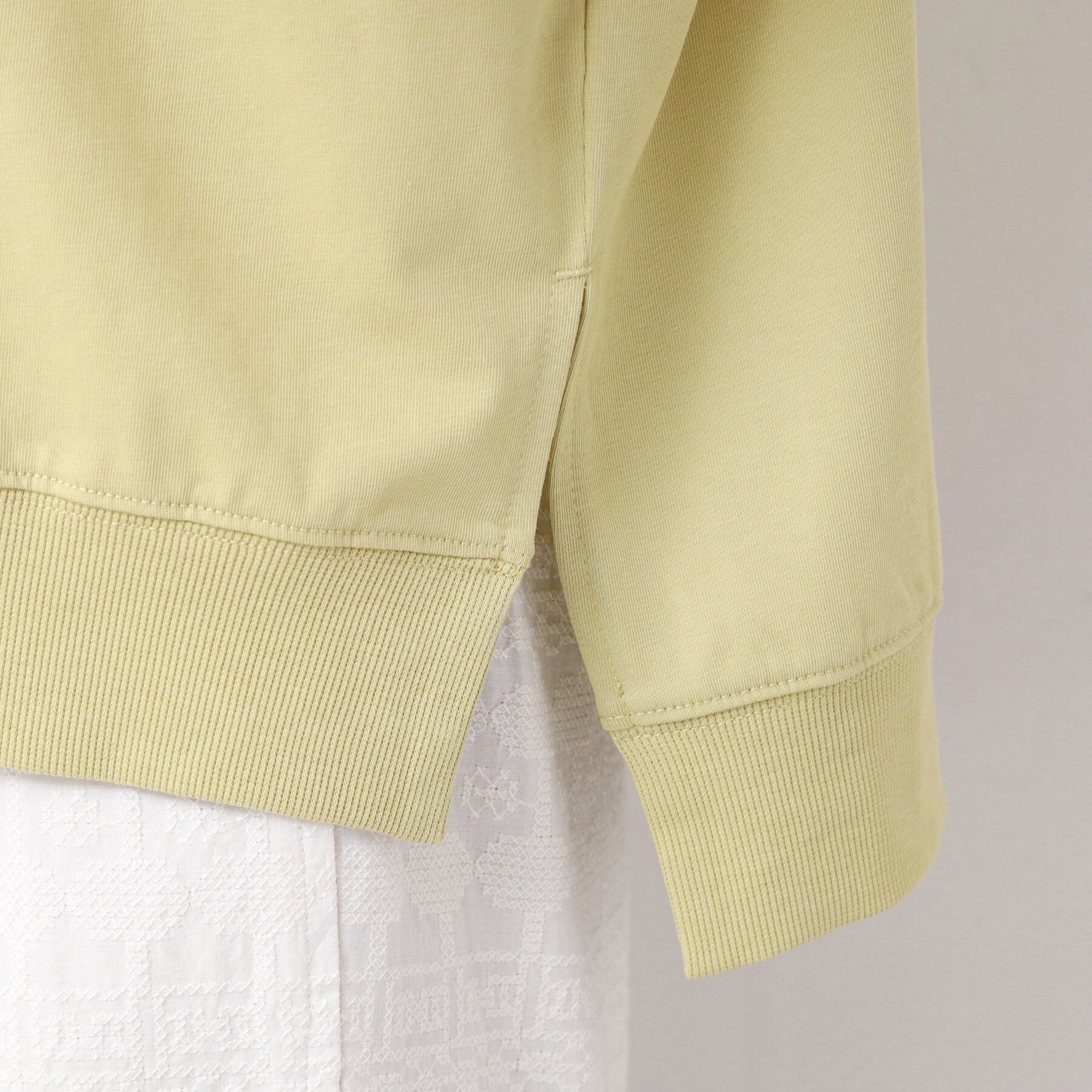 Dessin「【接触冷感・UV・洗える】裾リブスリット五分袖カットソー」|Tシャツ・カットソー|