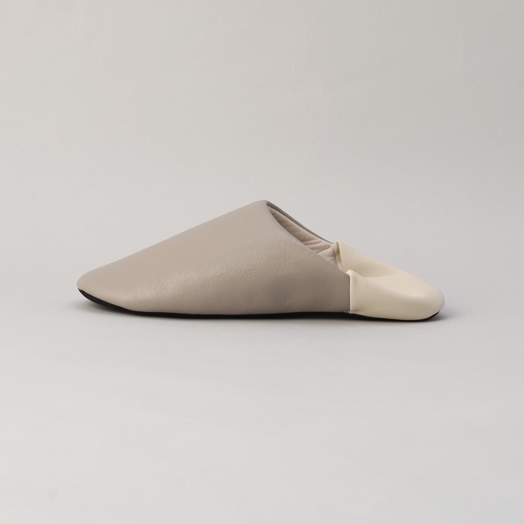 212 KITCHEN STORE「バイカラー バブーシュ L GY ＜212Kオリジナル ＞」|ルームシューズ|