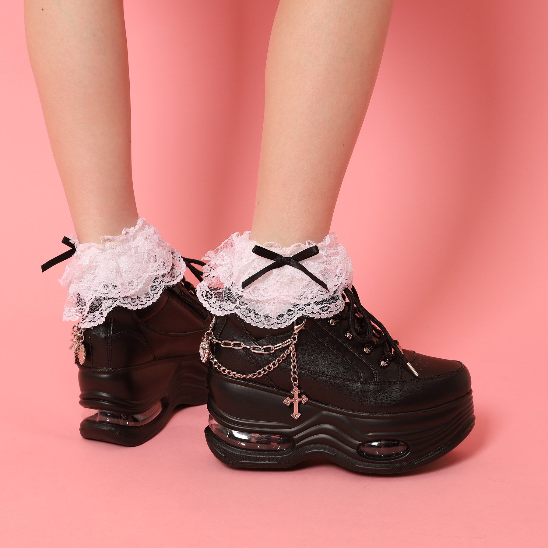 csT&P「十字架チェーン付き厚底スニーカー」|スニーカー|